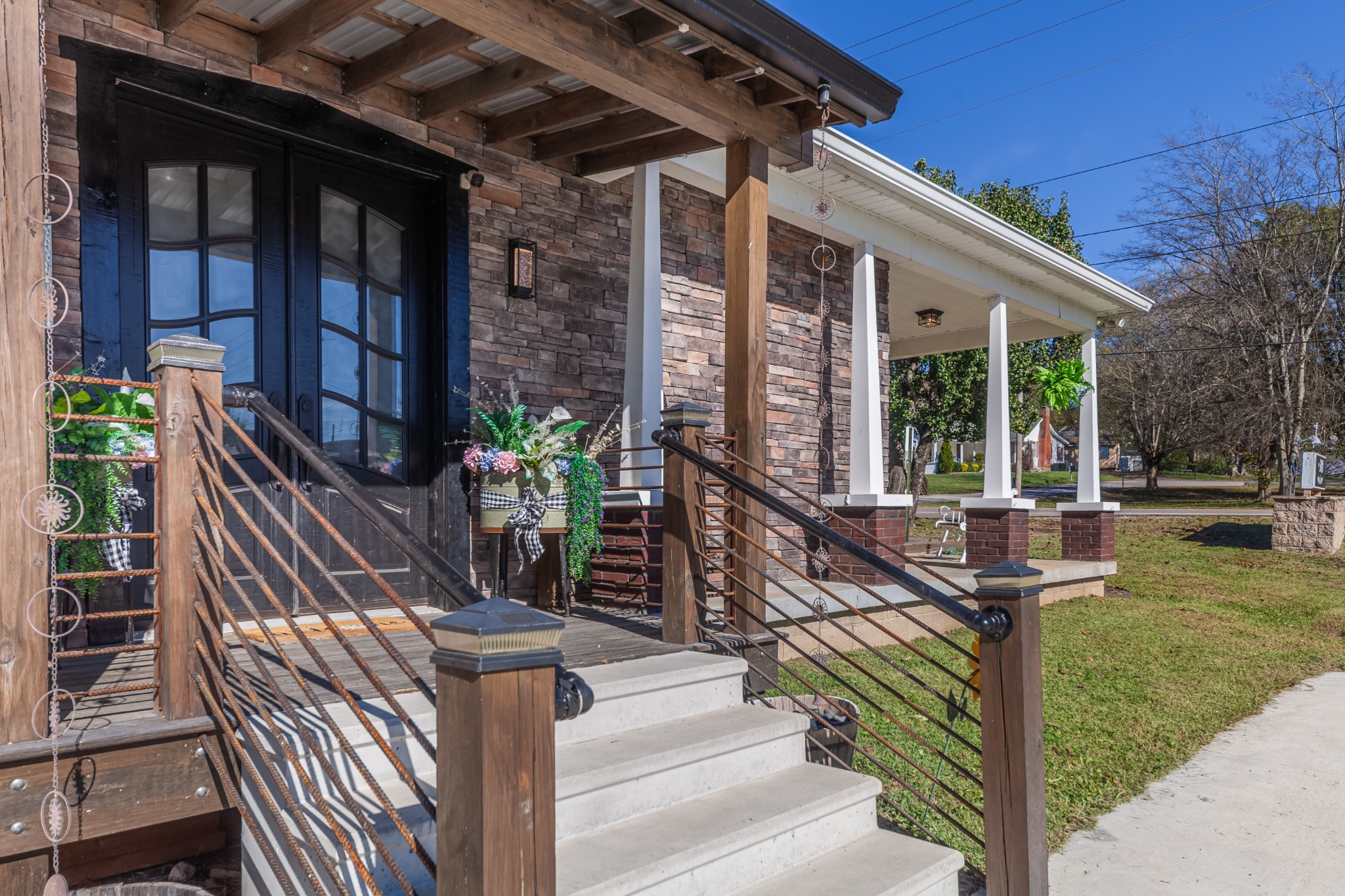 308 N Main St