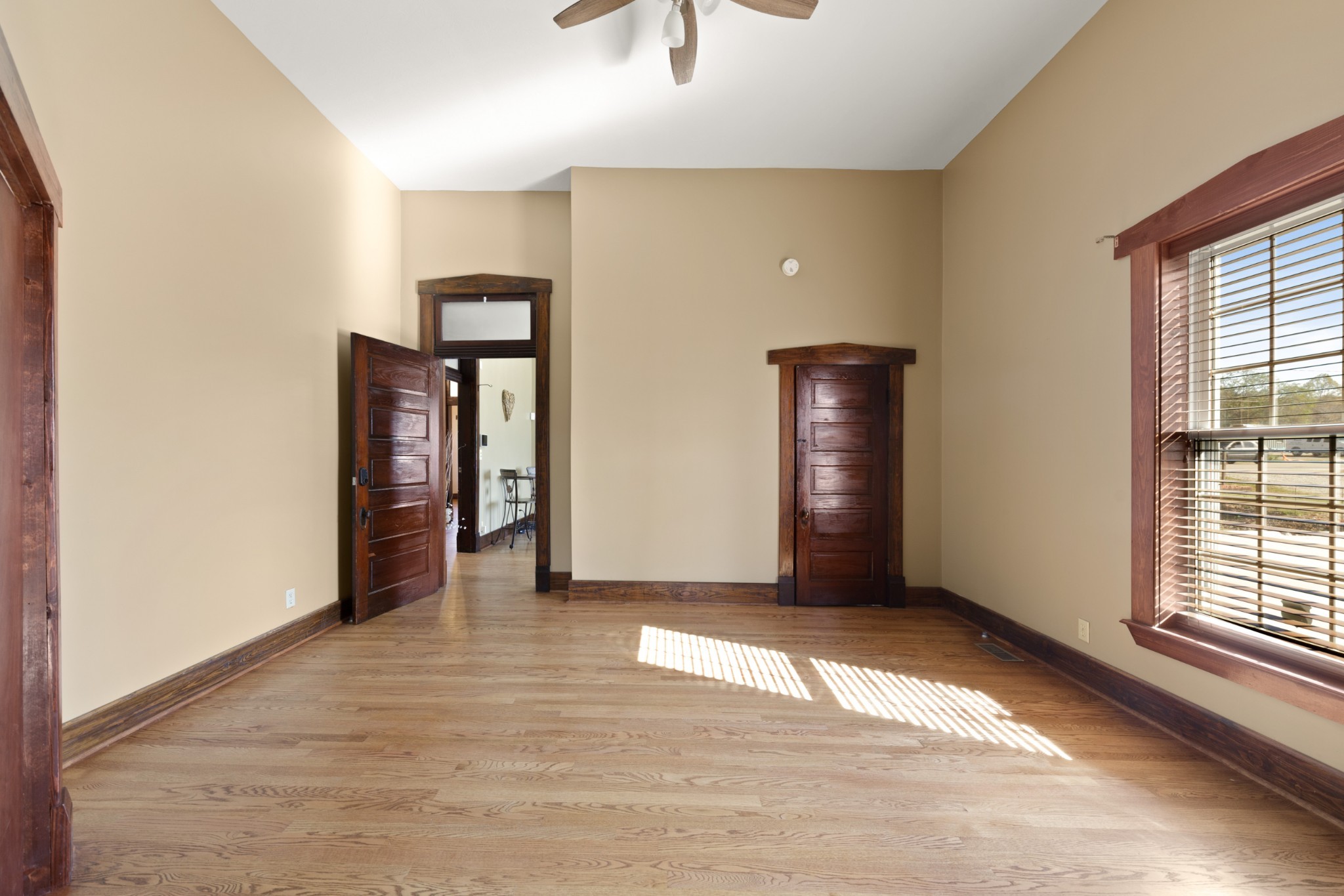 308 N Main St