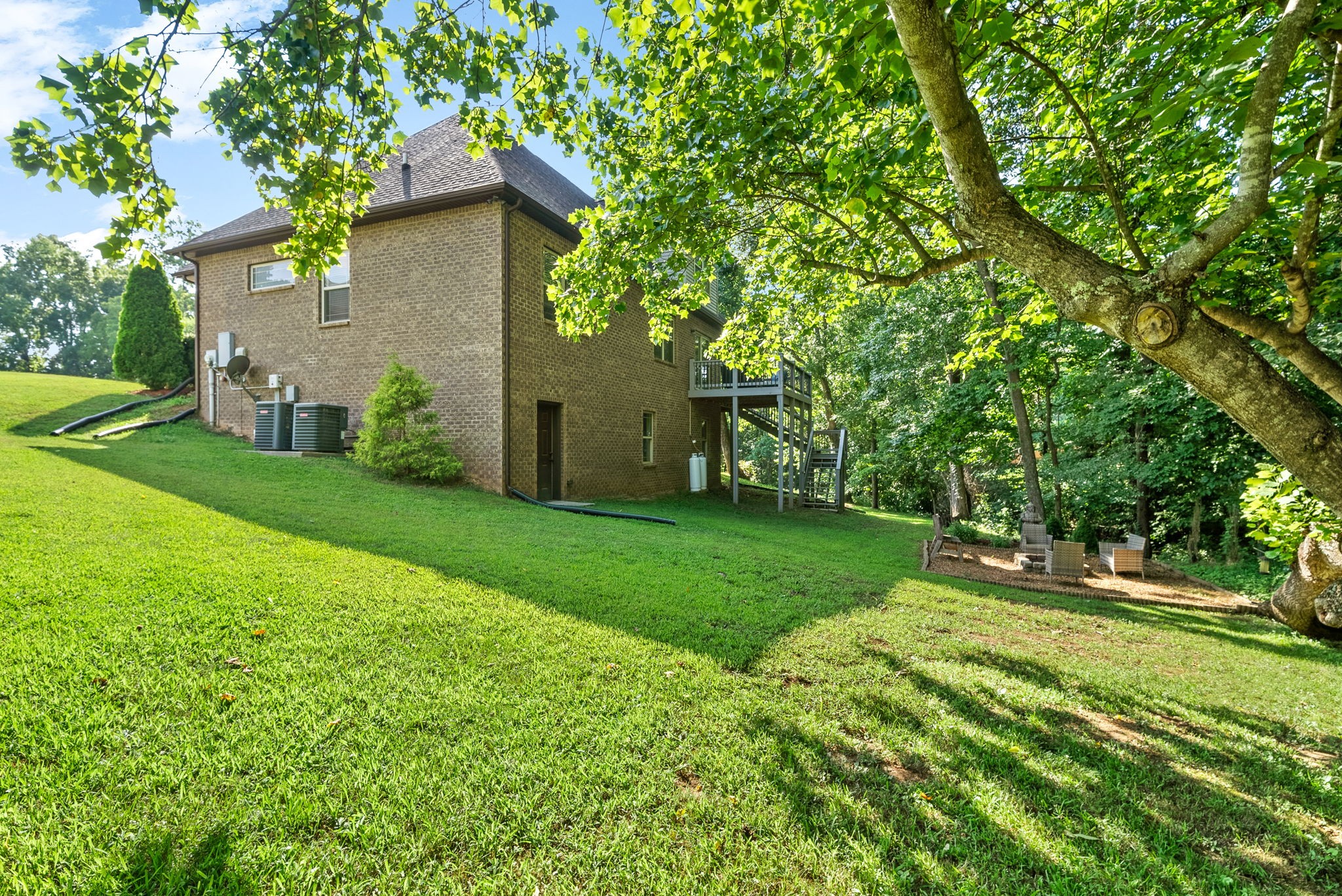 210 Suesand Ct