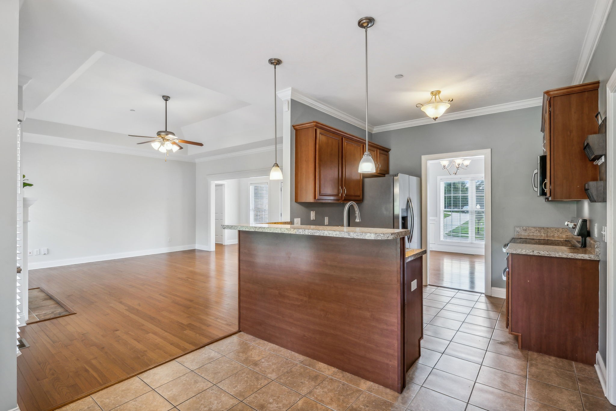 852 Dixie Ln