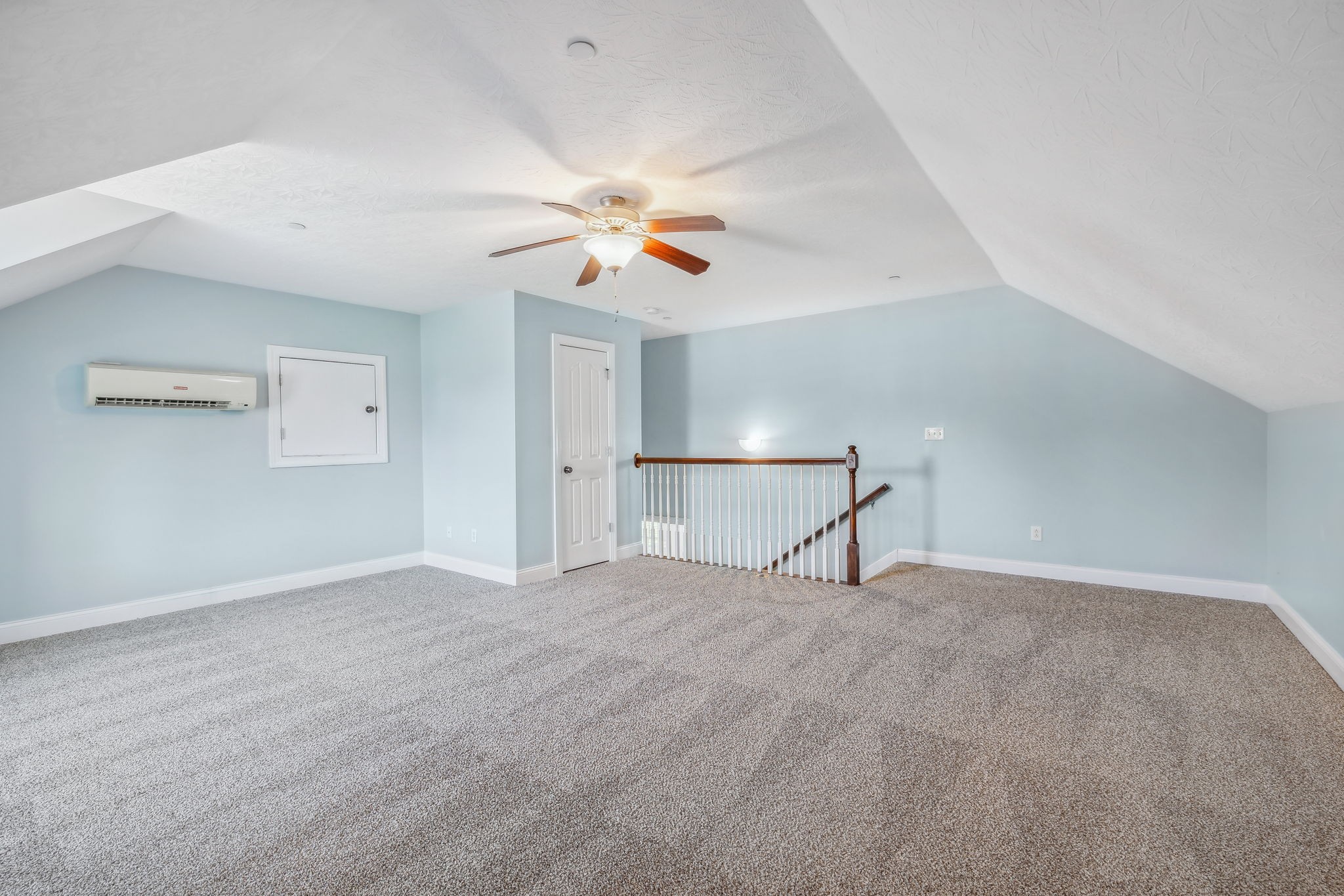 852 Dixie Ln