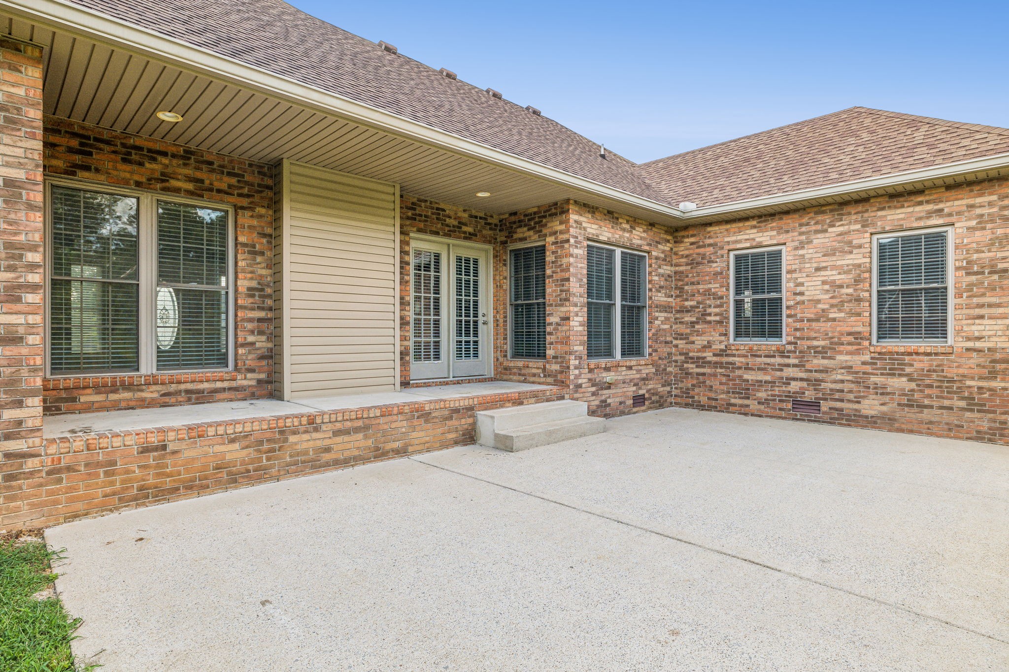 852 Dixie Ln