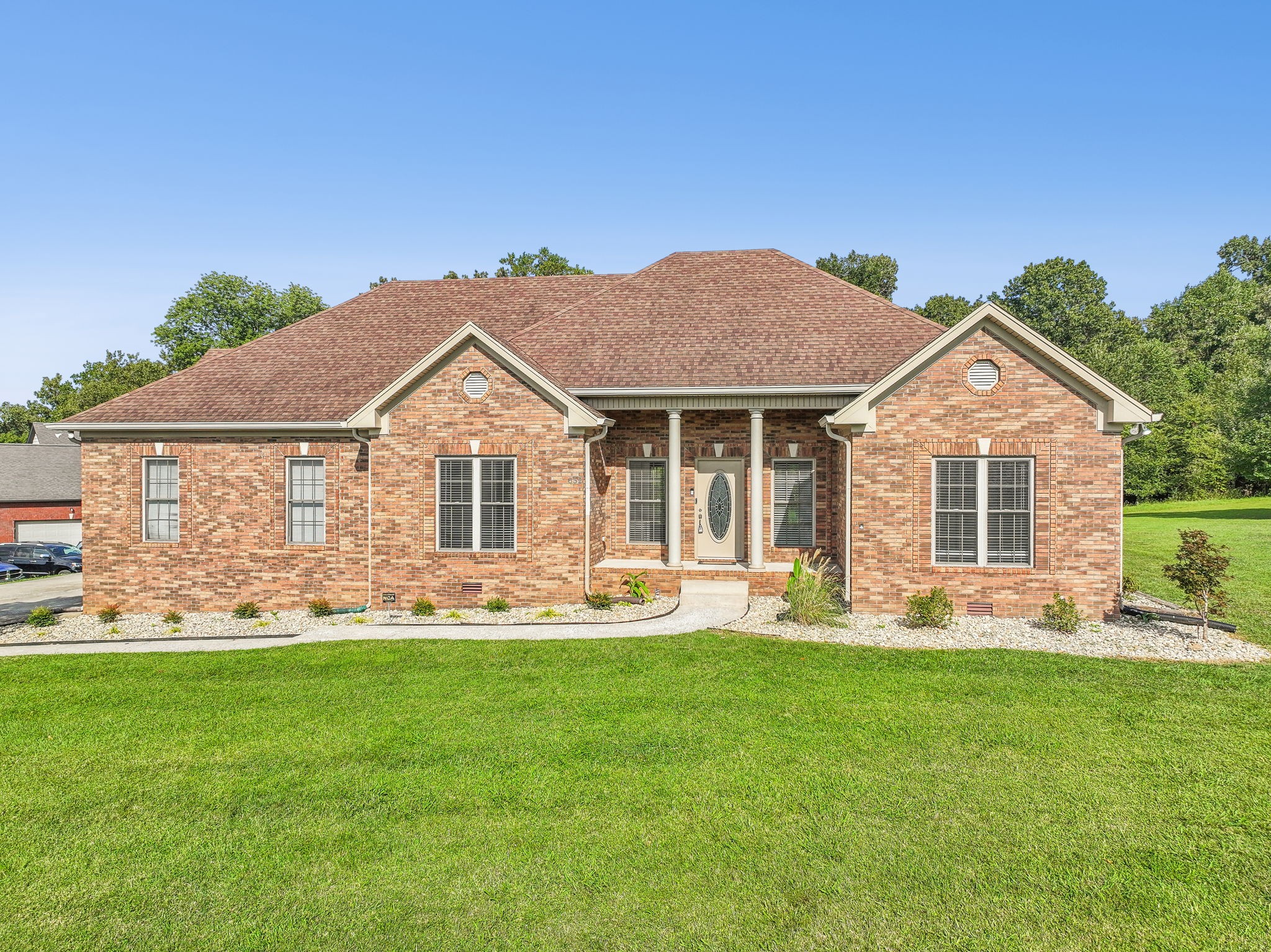 852 Dixie Ln