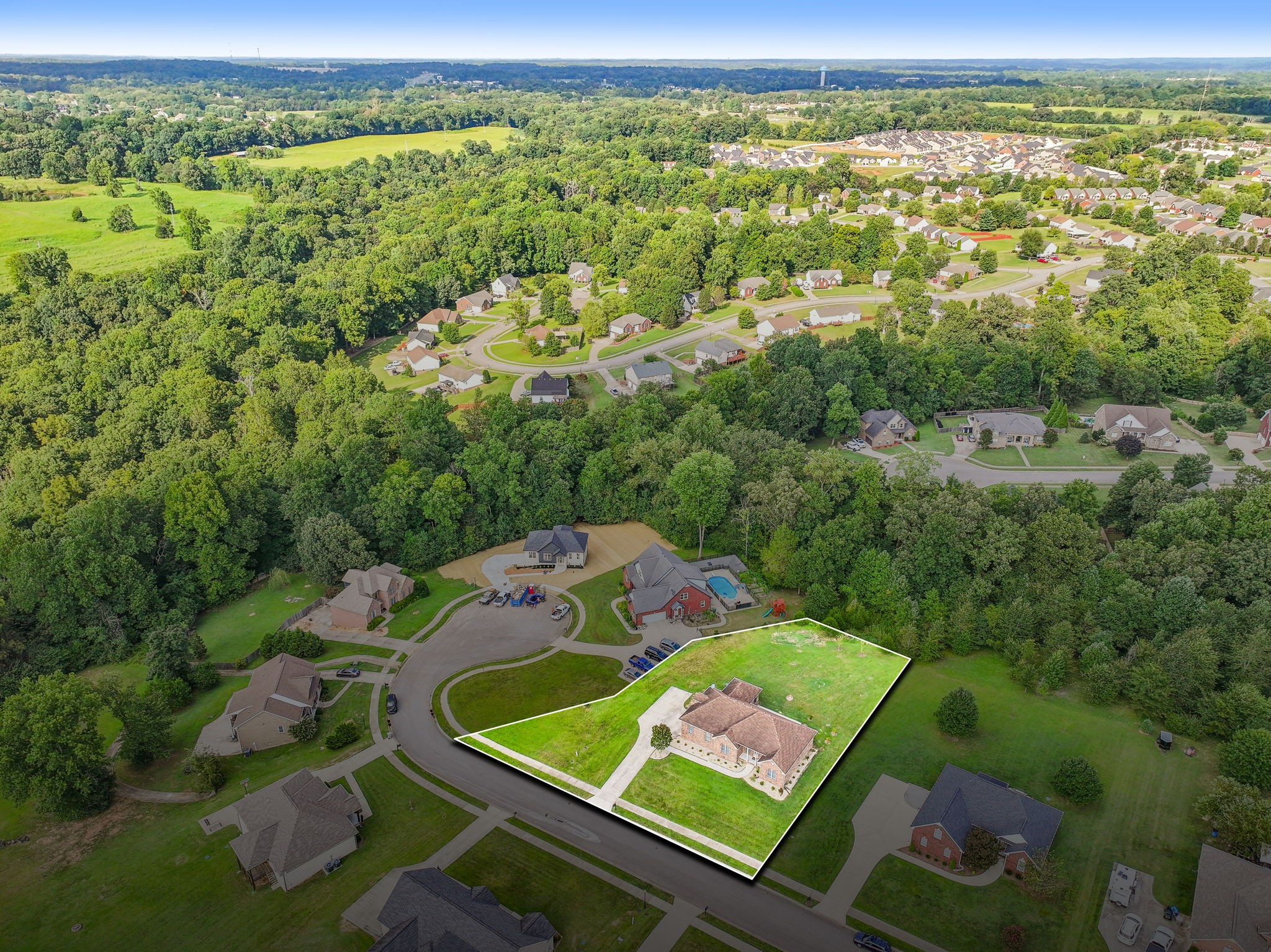 852 Dixie Ln