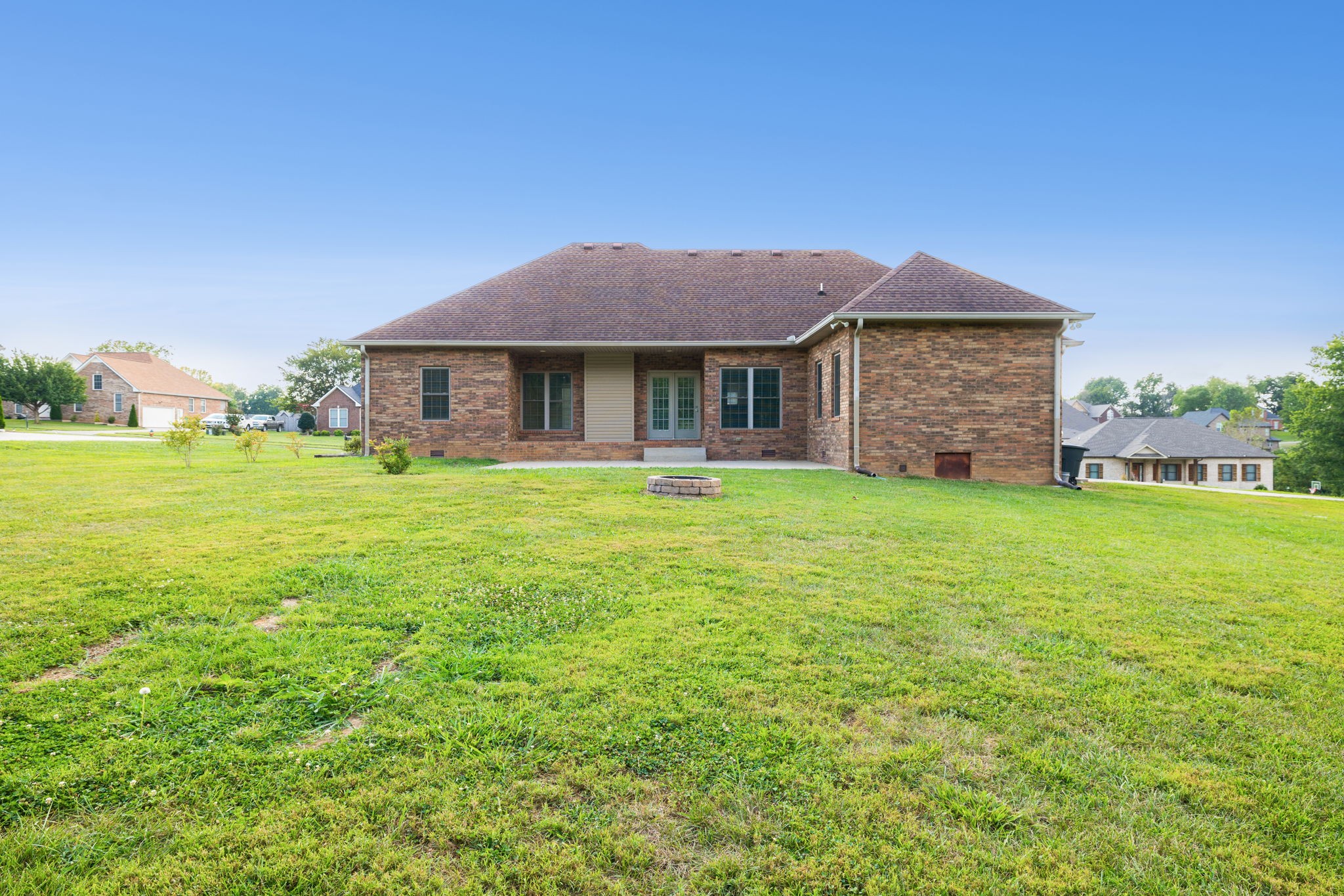 852 Dixie Ln