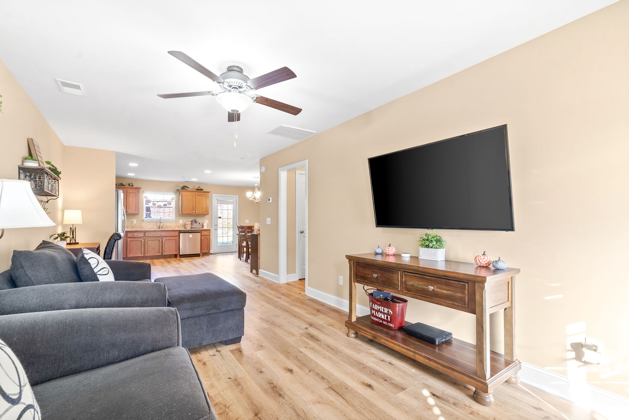 2047 Downstream Dr