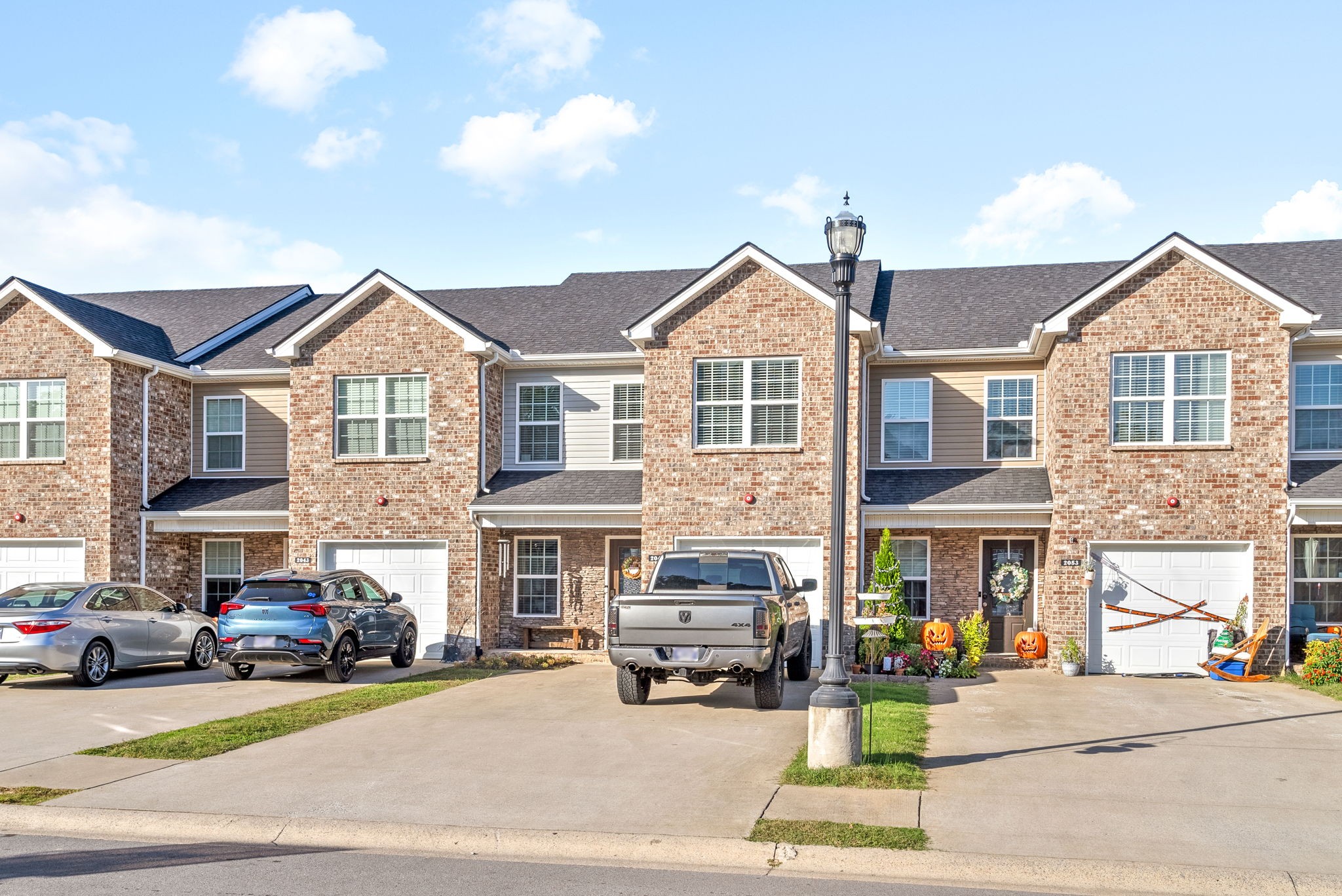 2047 Downstream Dr