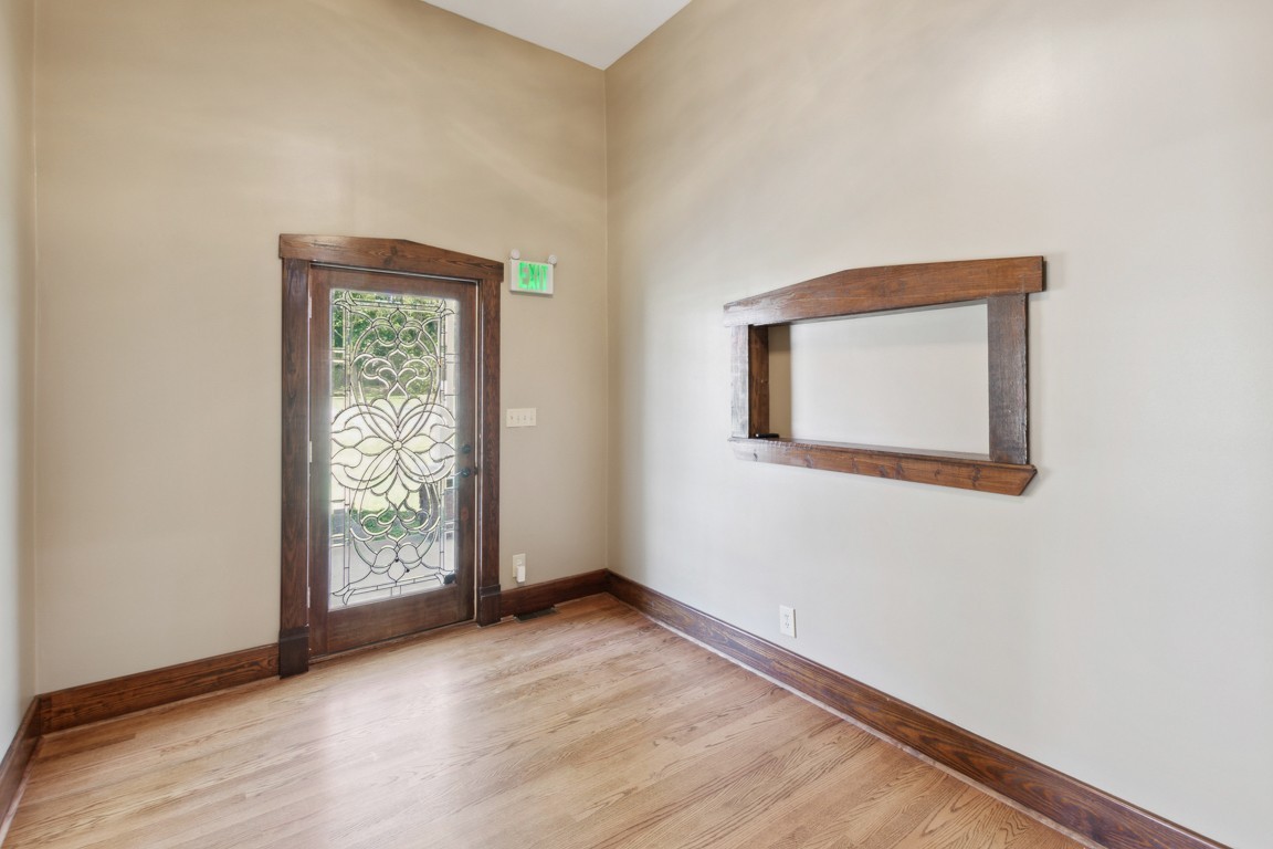 308 N Main St