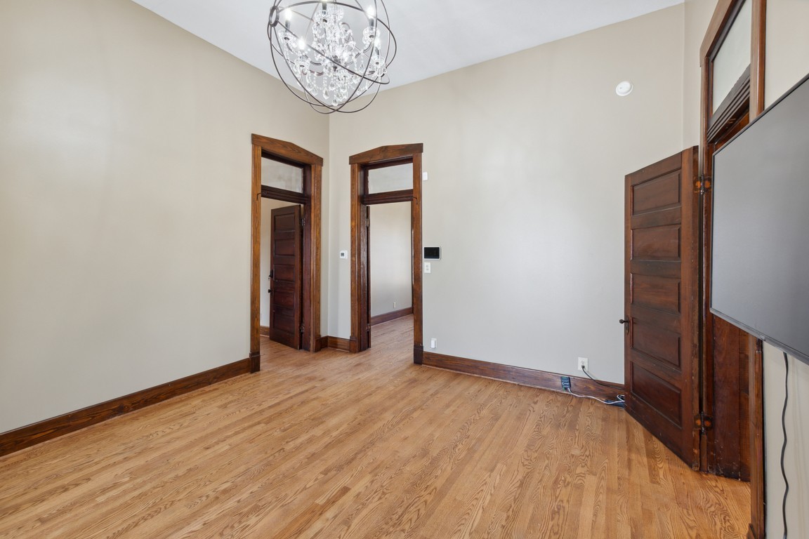308 N Main St