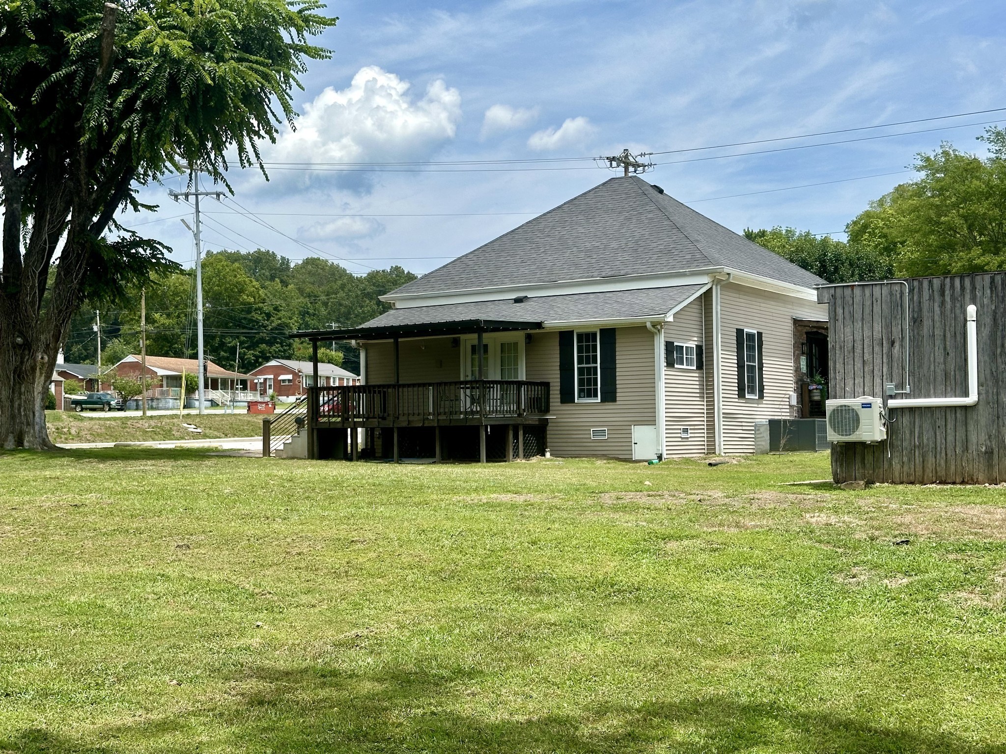 308 N Main St