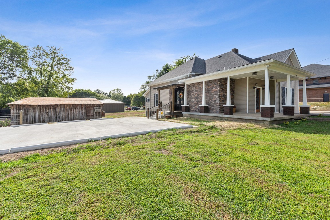 308 N Main St