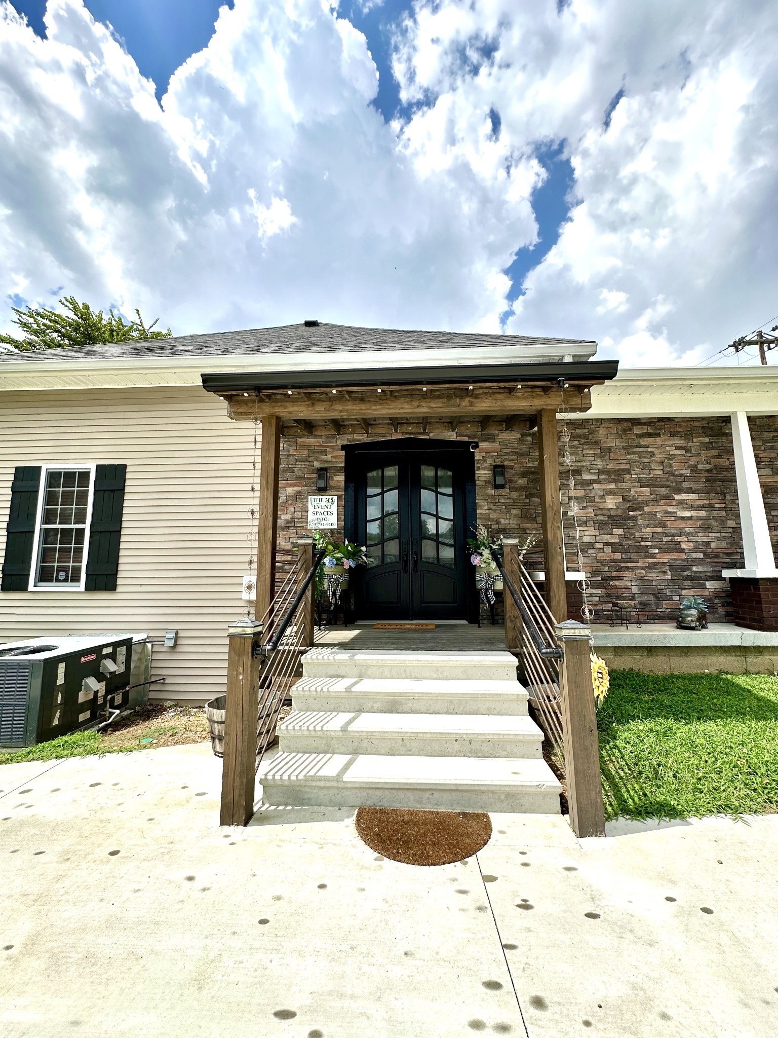 308 N Main St