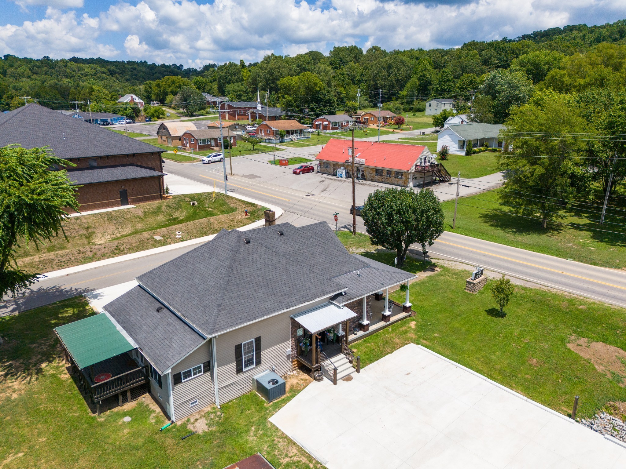 308 N Main St