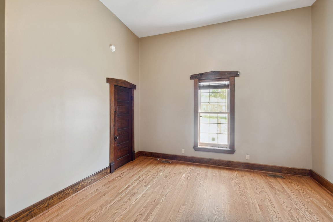 308 N Main St