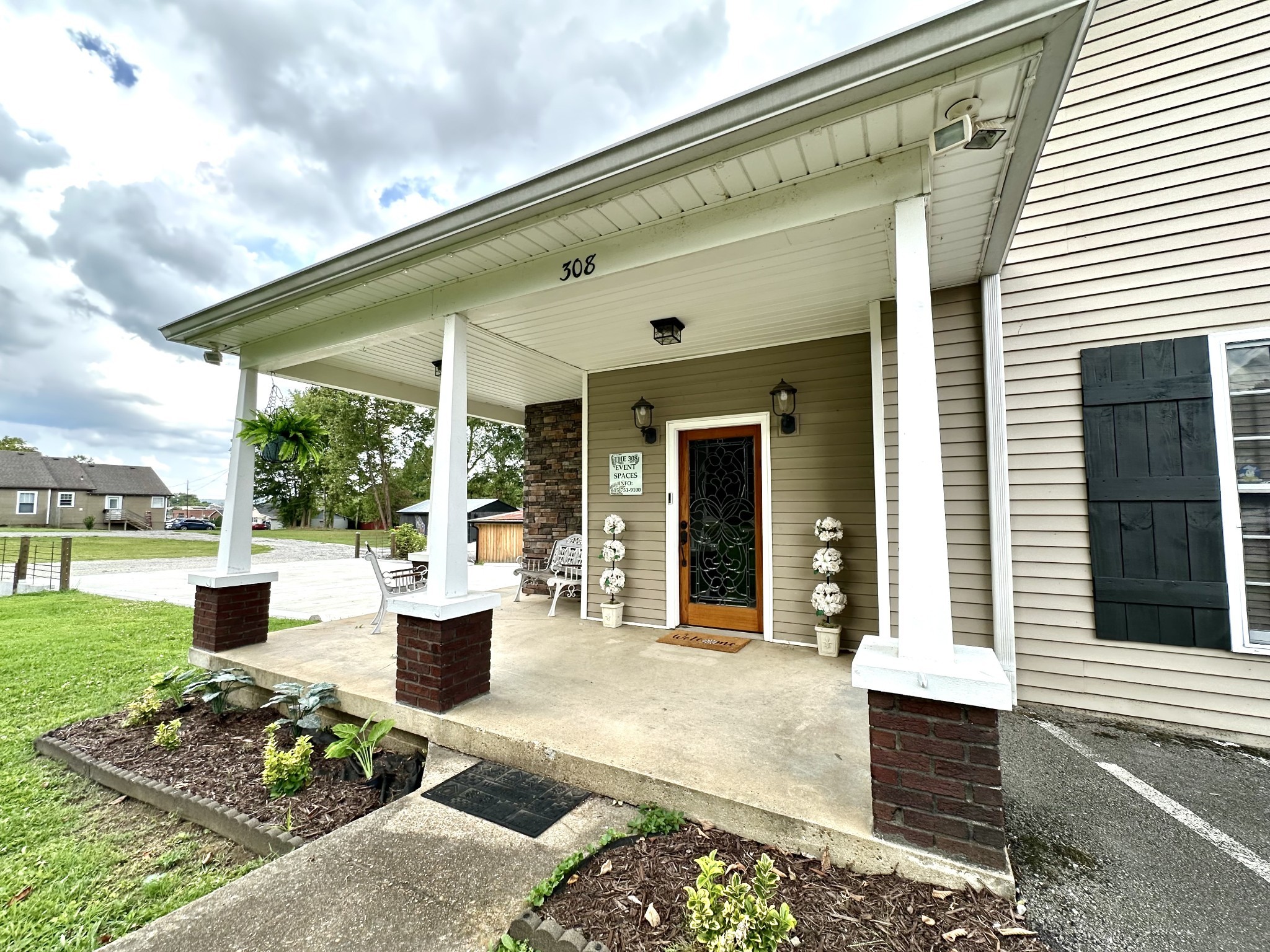308 N Main St