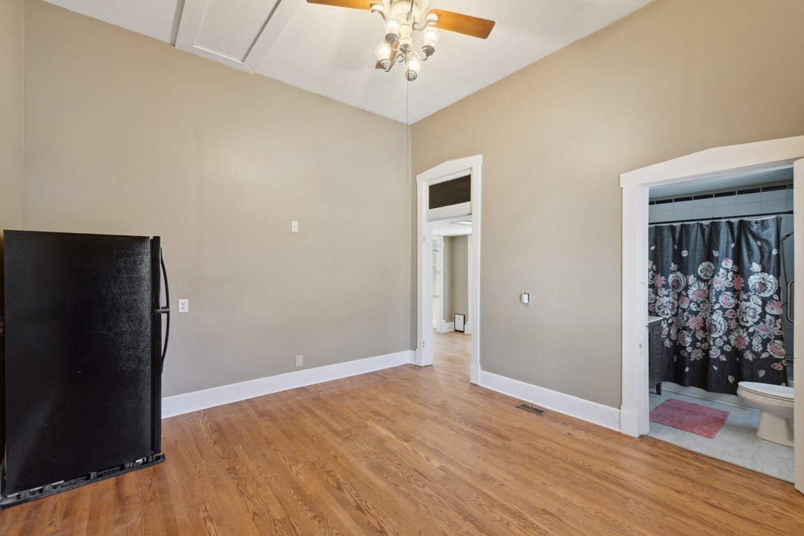 308 N Main St