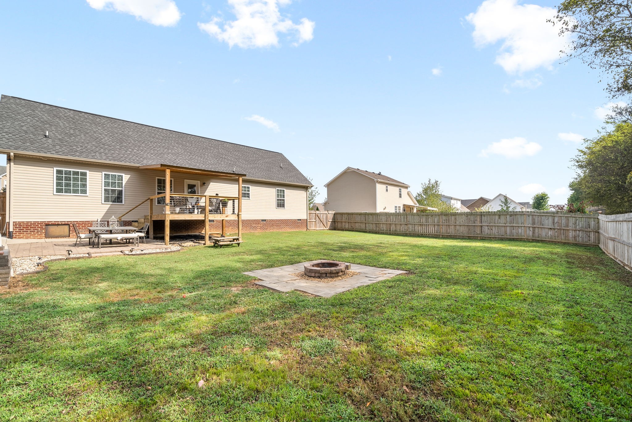 1240 Everwood Dr