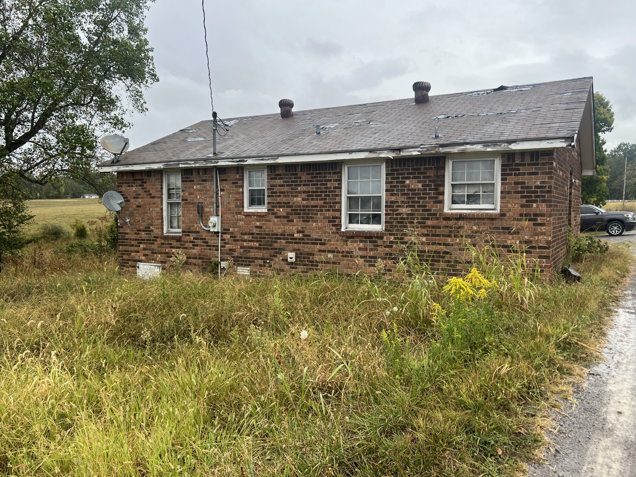 1052 Westside Rd
