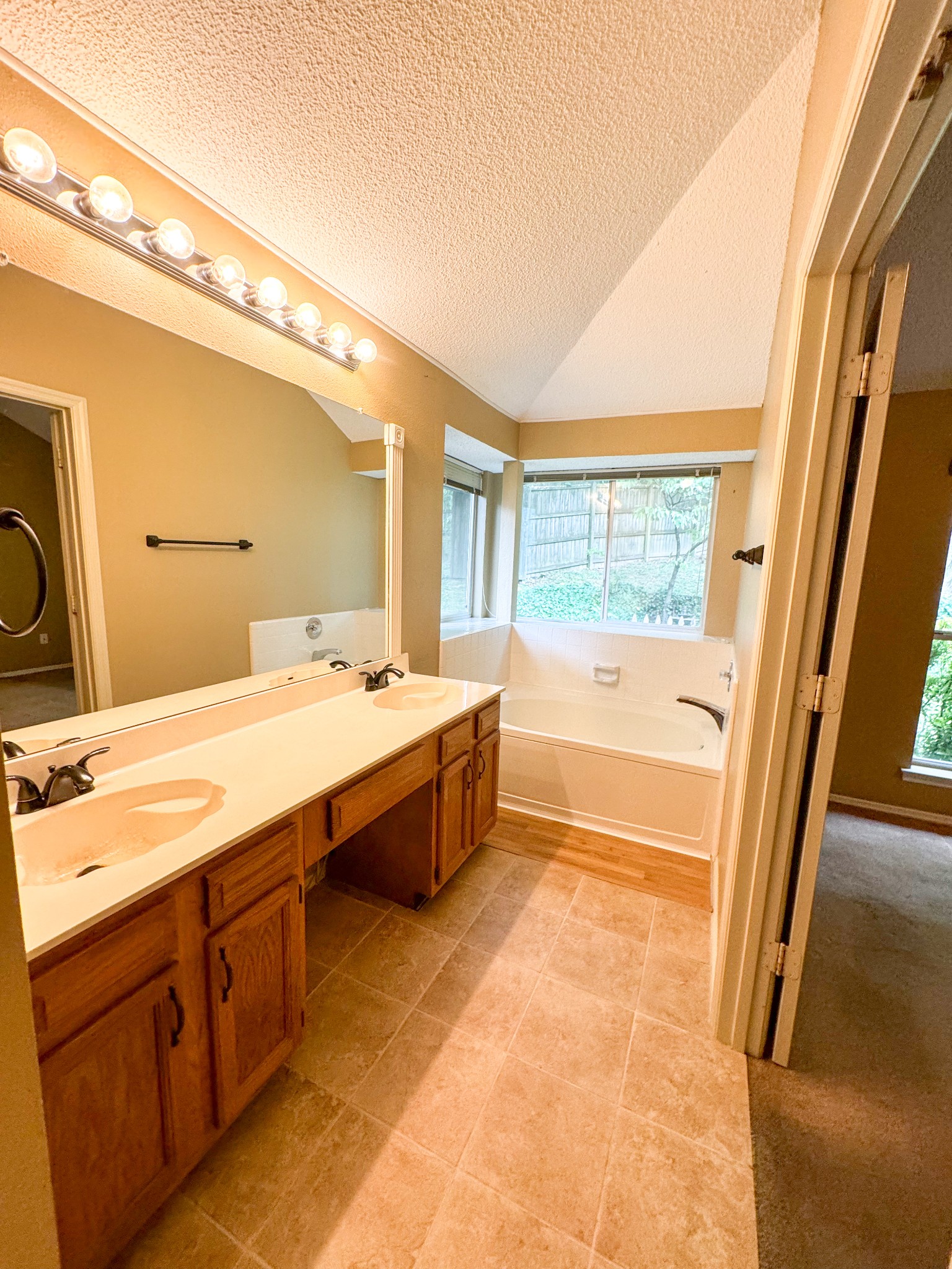 1153 Jacksons View Rd