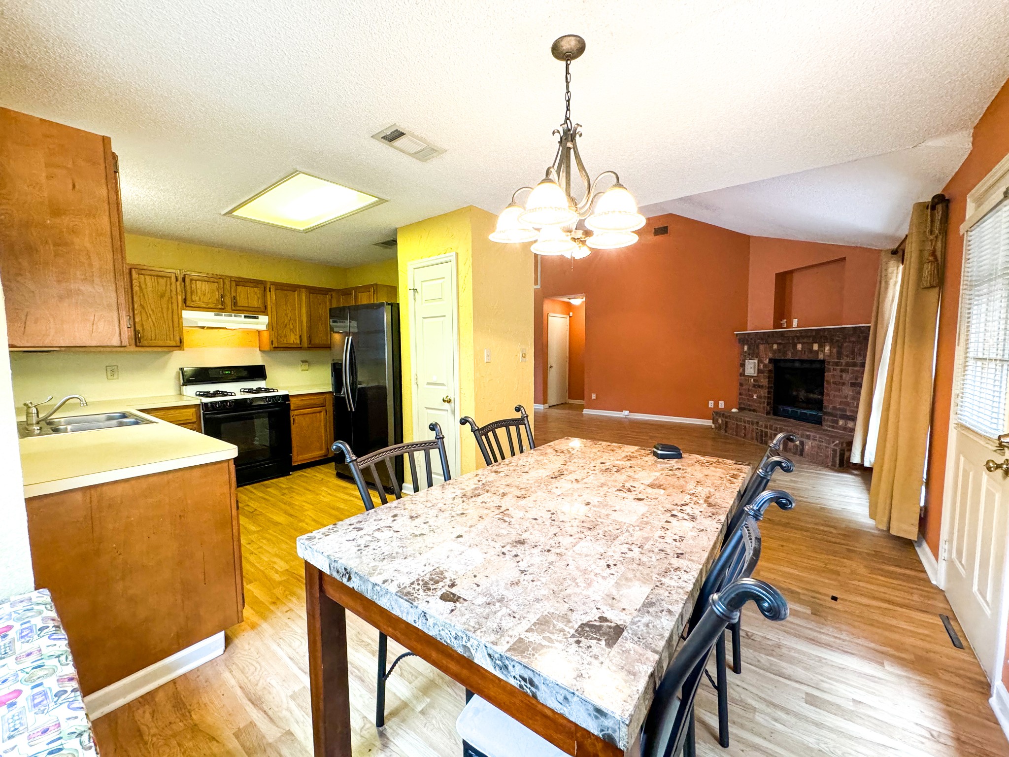 1153 Jacksons View Rd