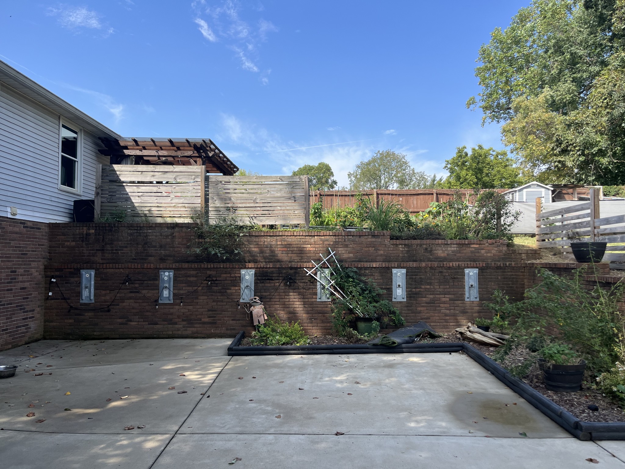 111 Bellamy Ct
