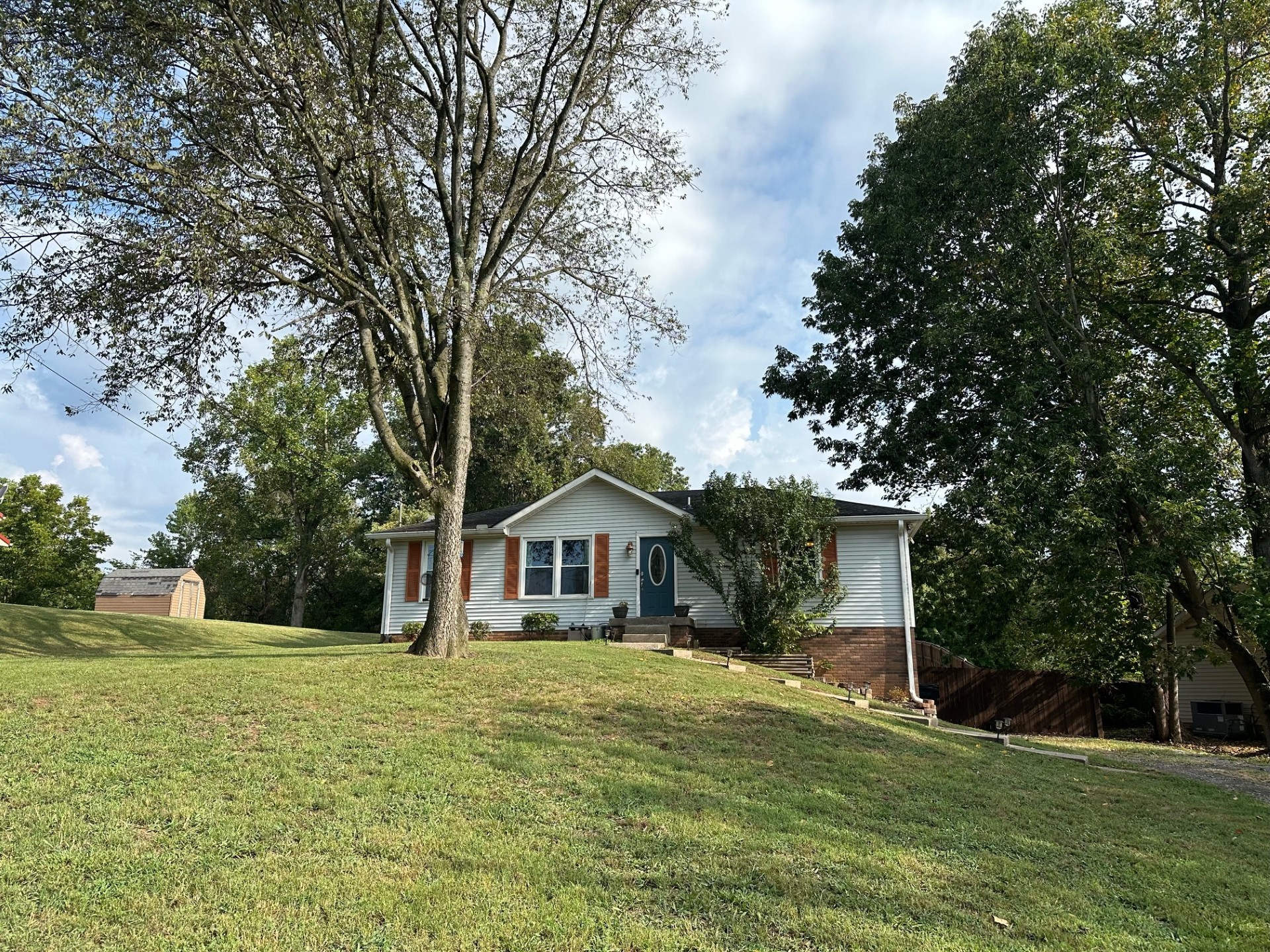 111 Bellamy Ct