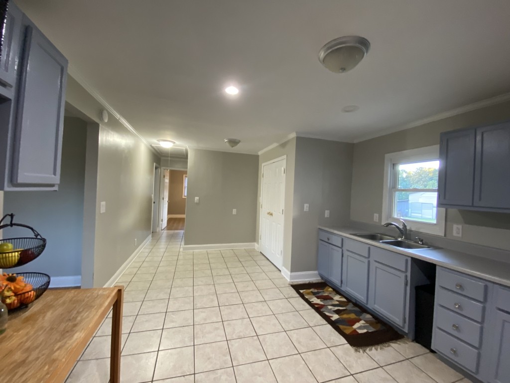 4837 Mickle Ln