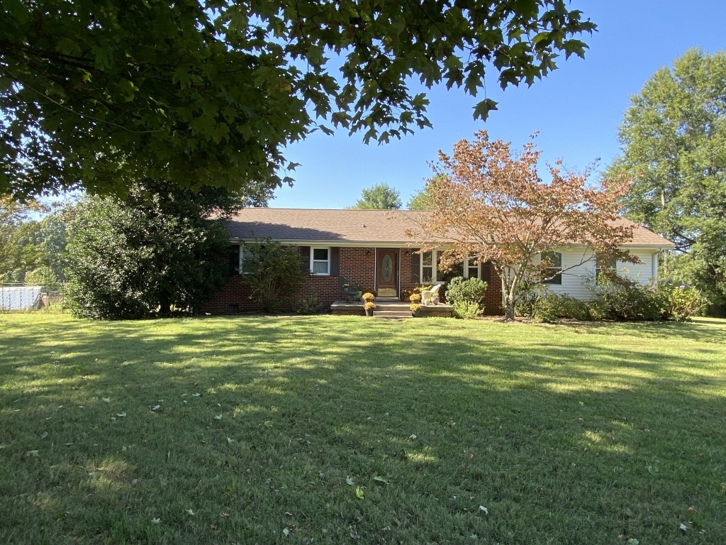 4837 Mickle Ln