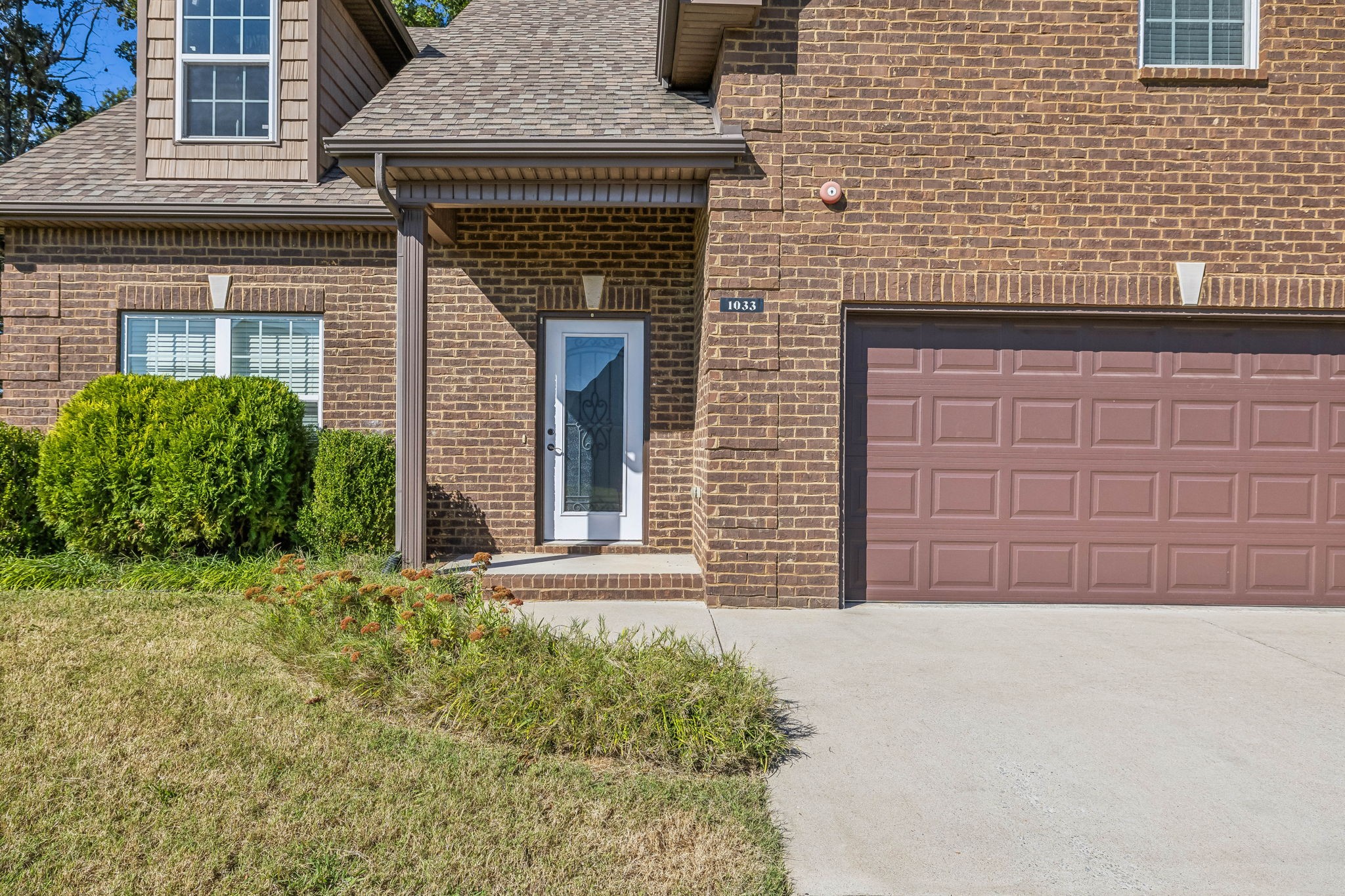 1033 Grace Meade