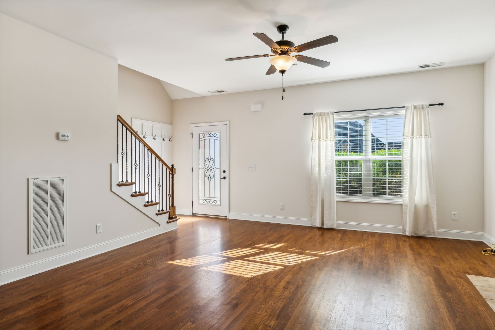 1033 Grace Meade