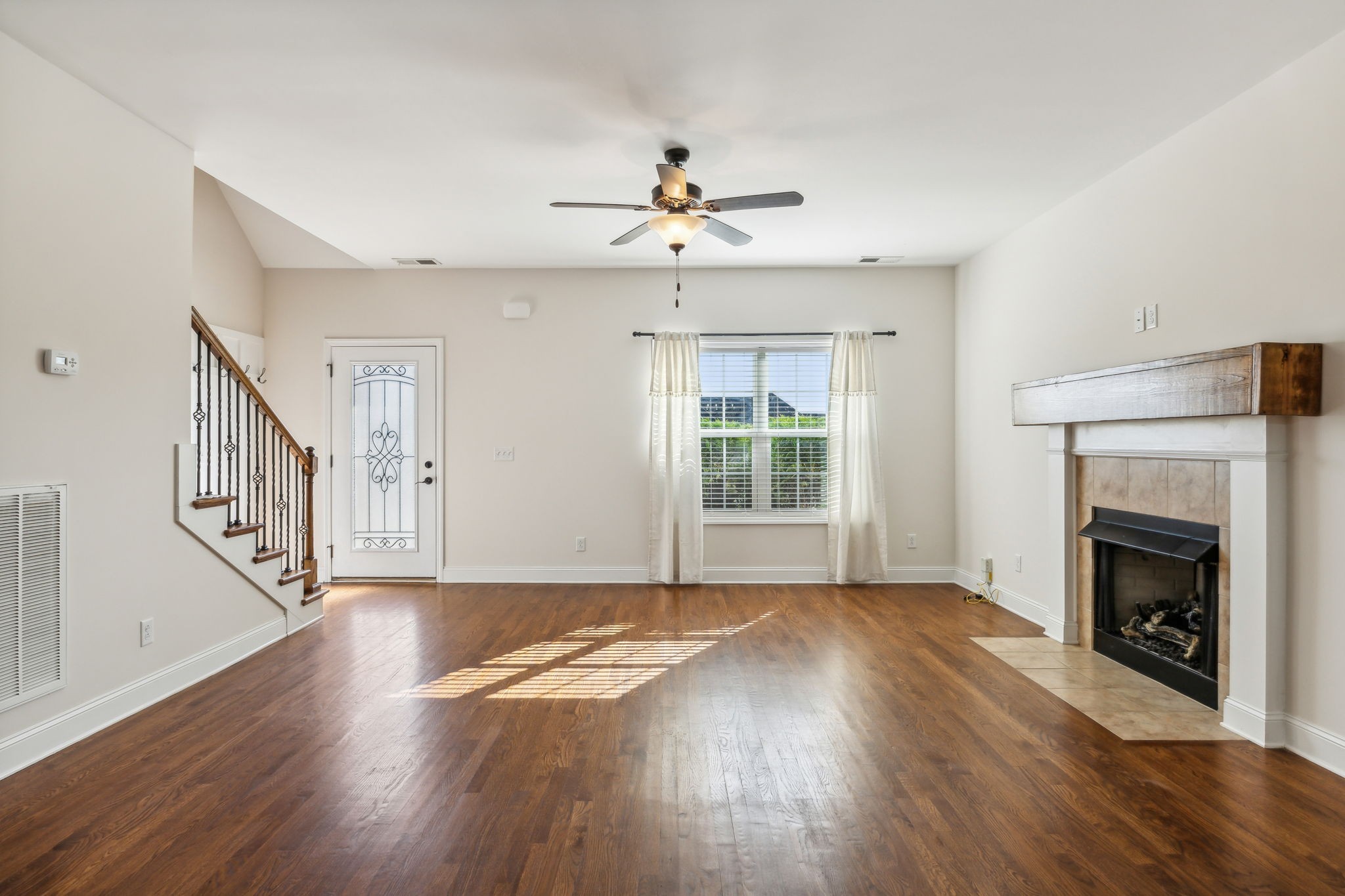 1033 Grace Meade