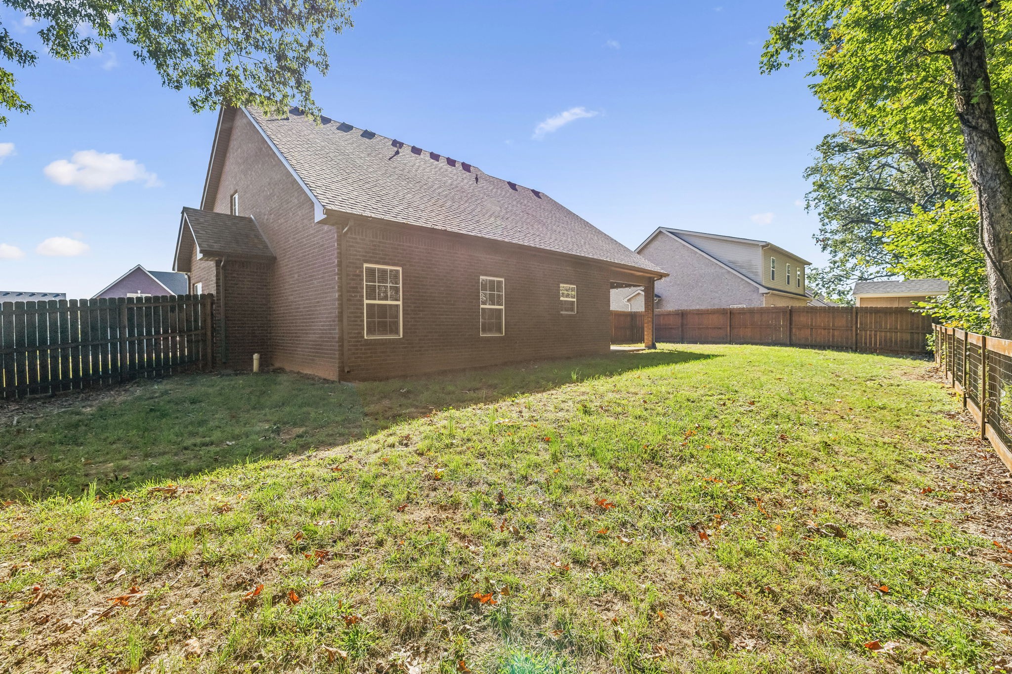 1033 Grace Meade