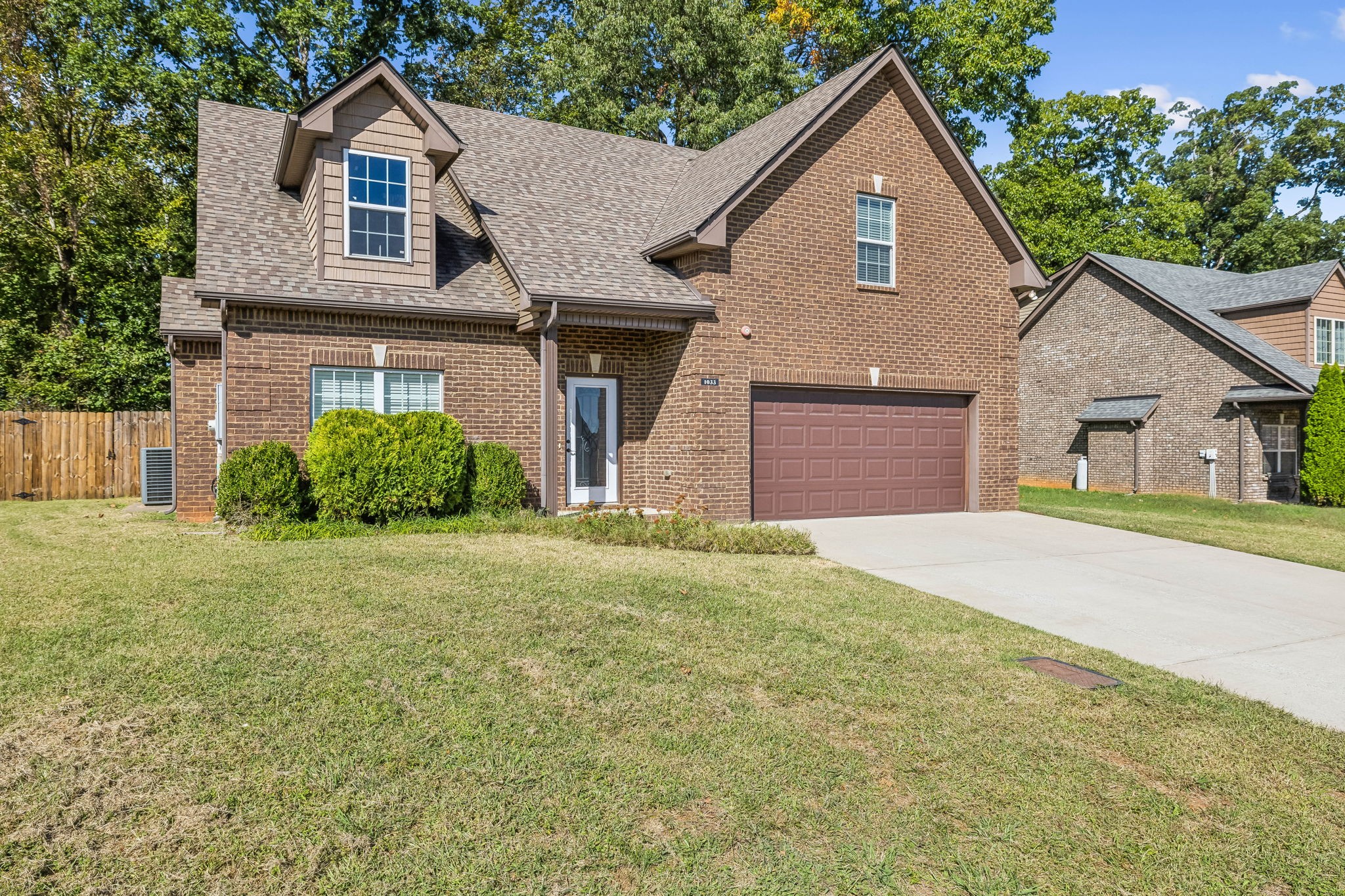 1033 Grace Meade
