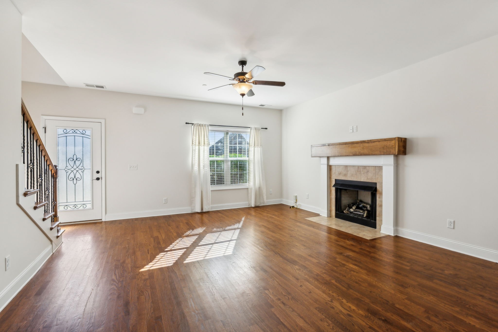 1033 Grace Meade