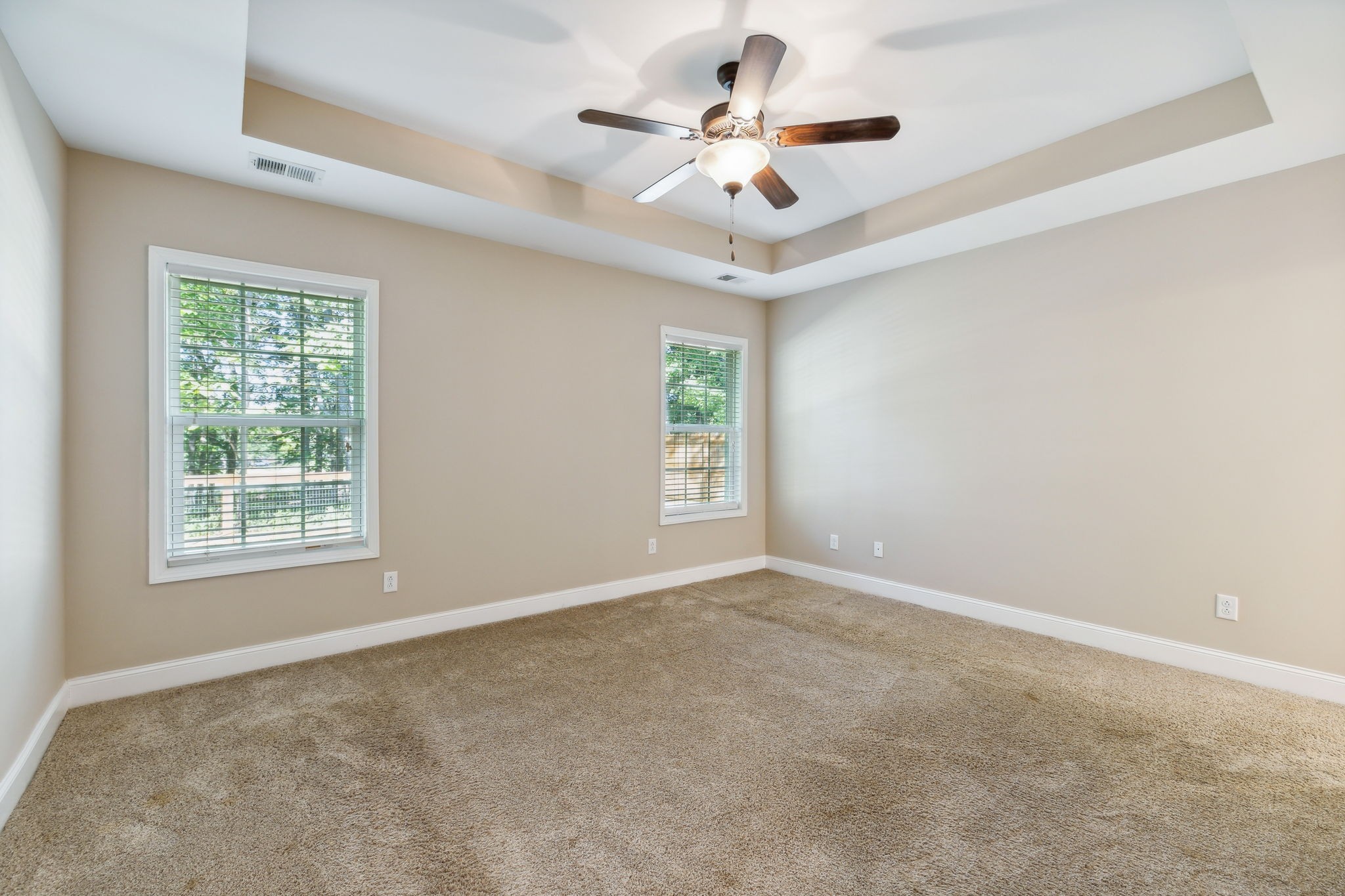 1033 Grace Meade