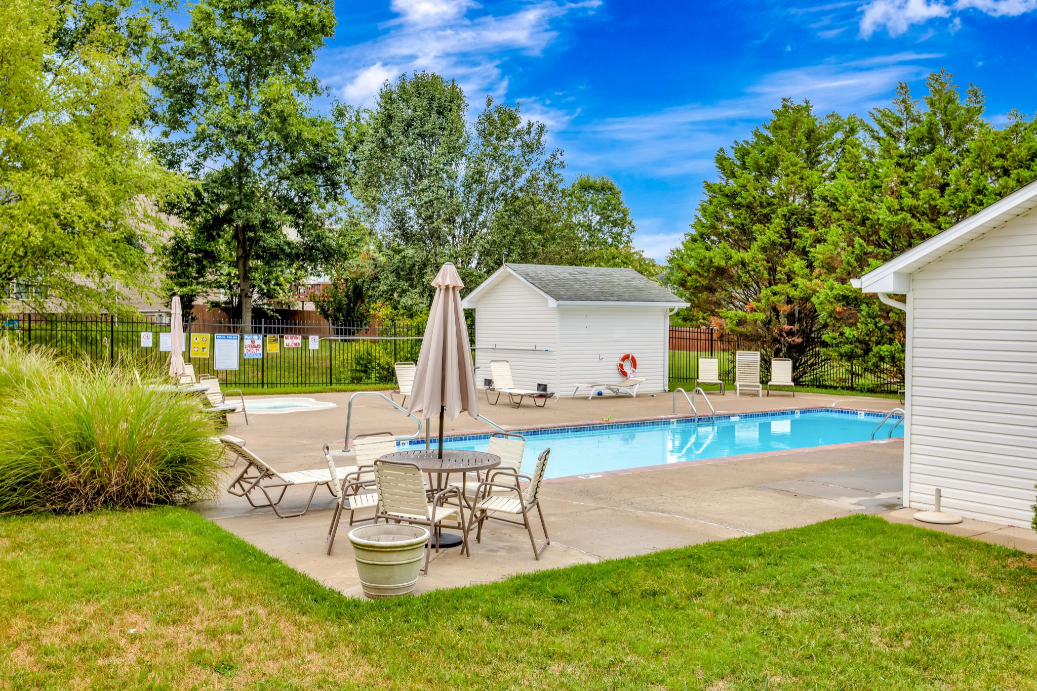1604 Solitude Ct