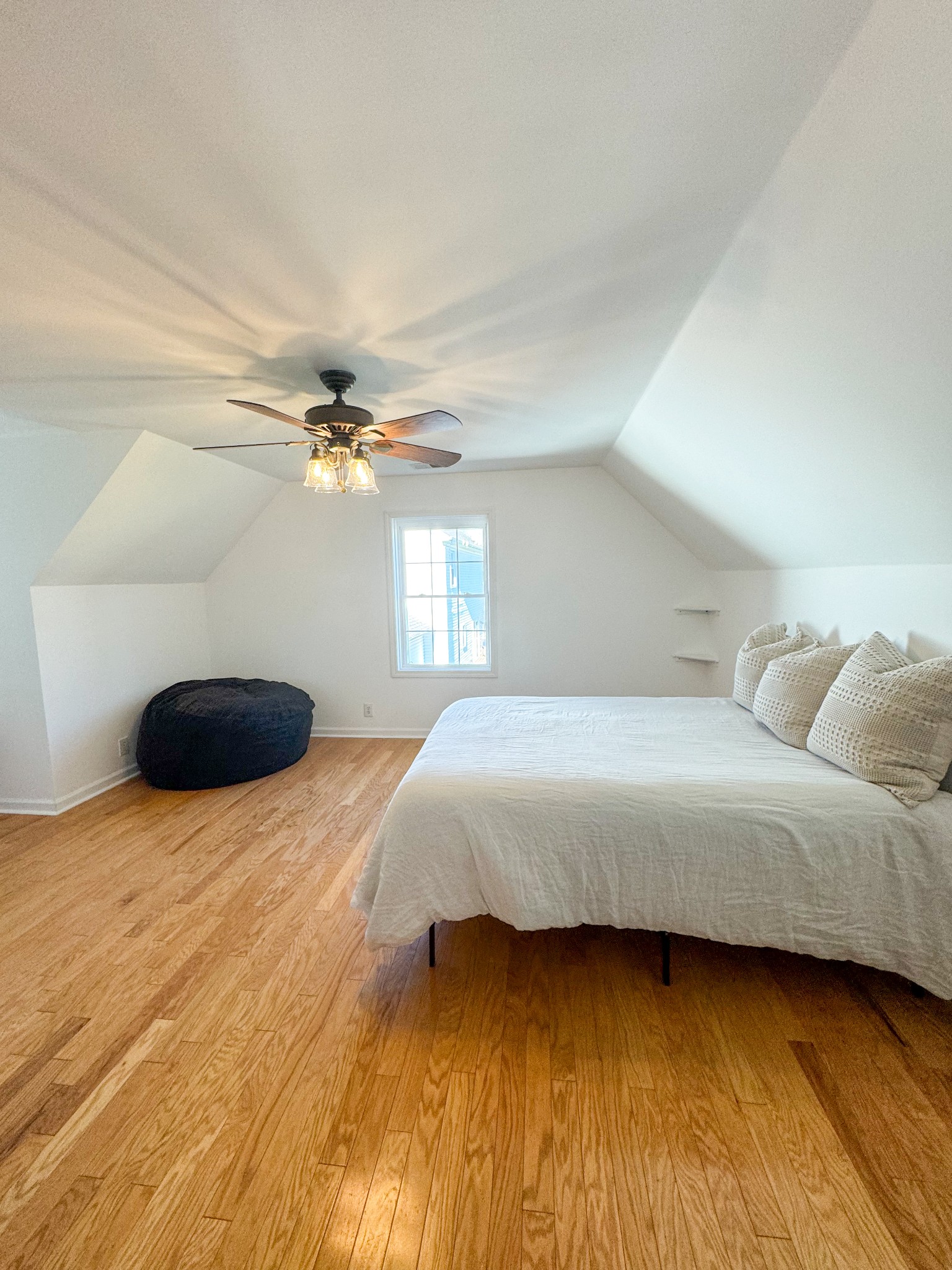 1604 Solitude Ct