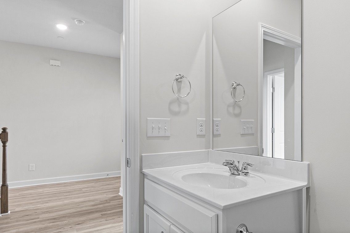 1275 Daphne Dr