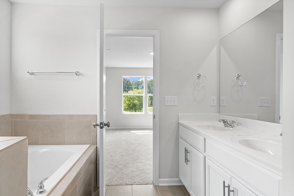 1275 Daphne Dr