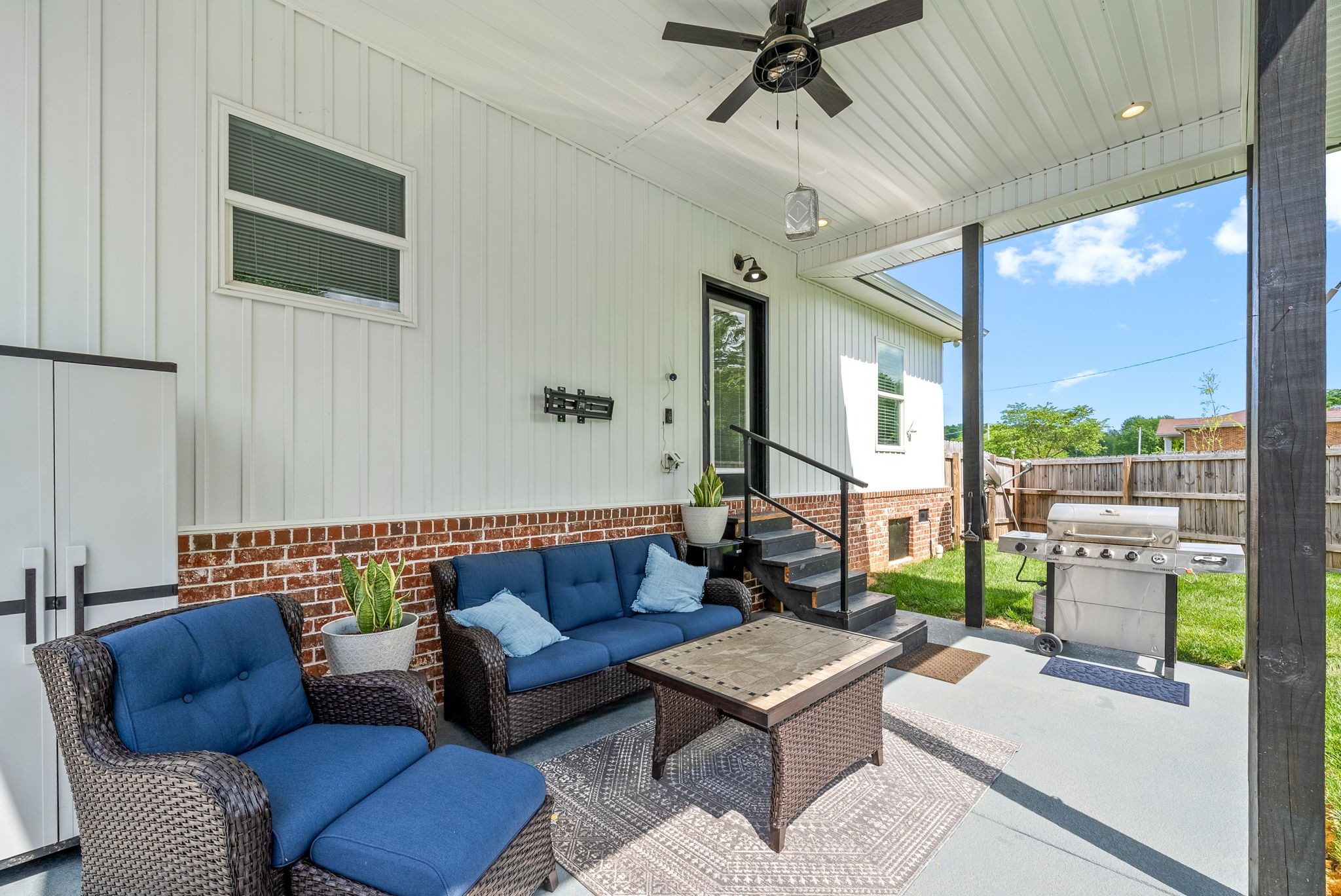 7143 Highway 41A