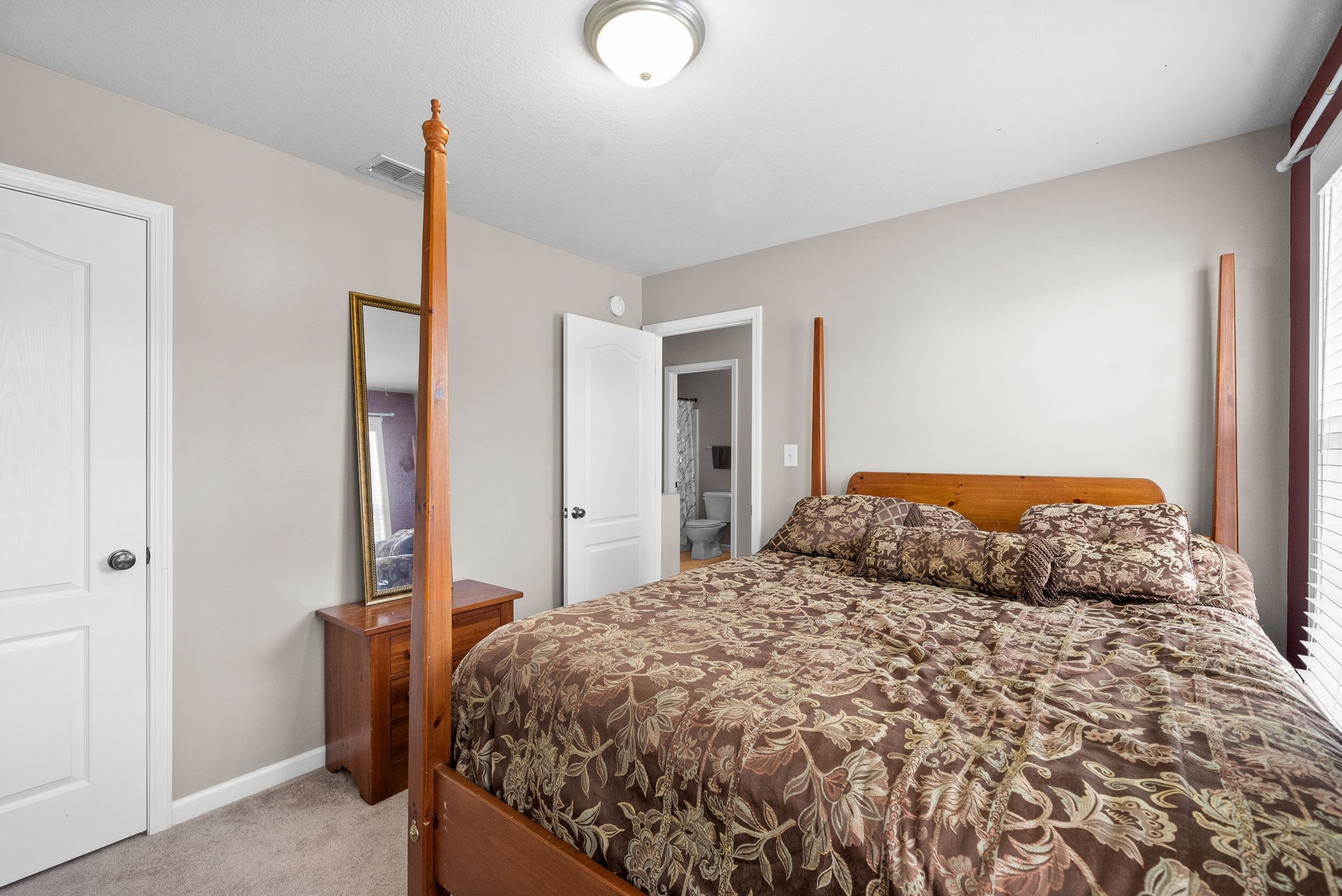 3144 Holly Pt