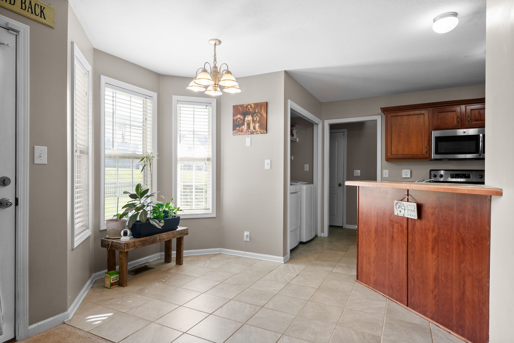 3144 Holly Pt