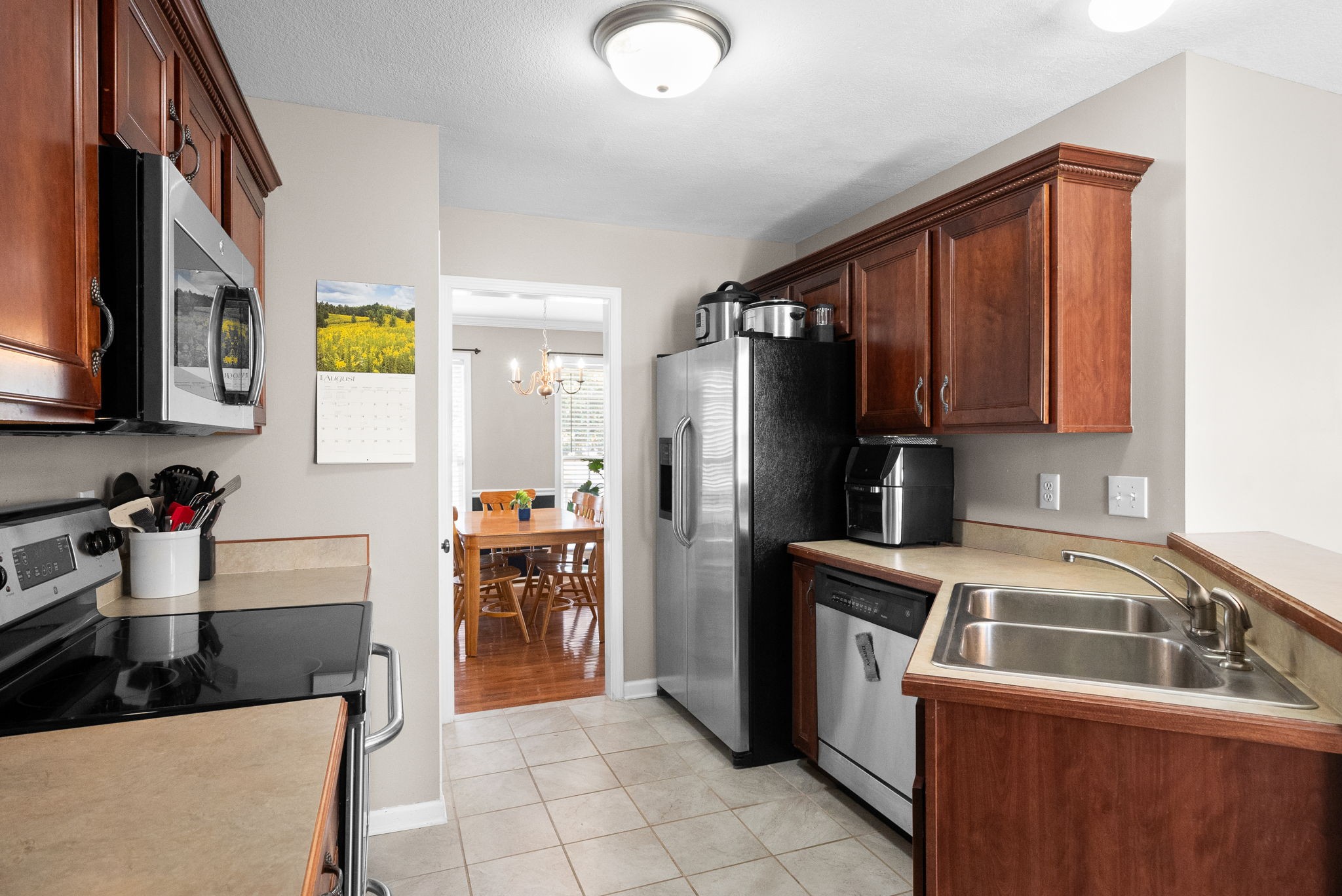 3144 Holly Pt