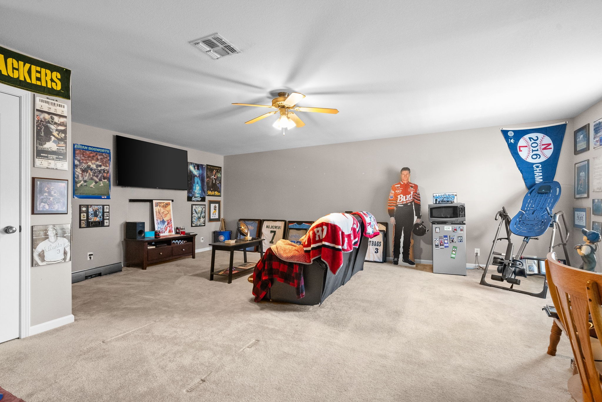 3144 Holly Pt