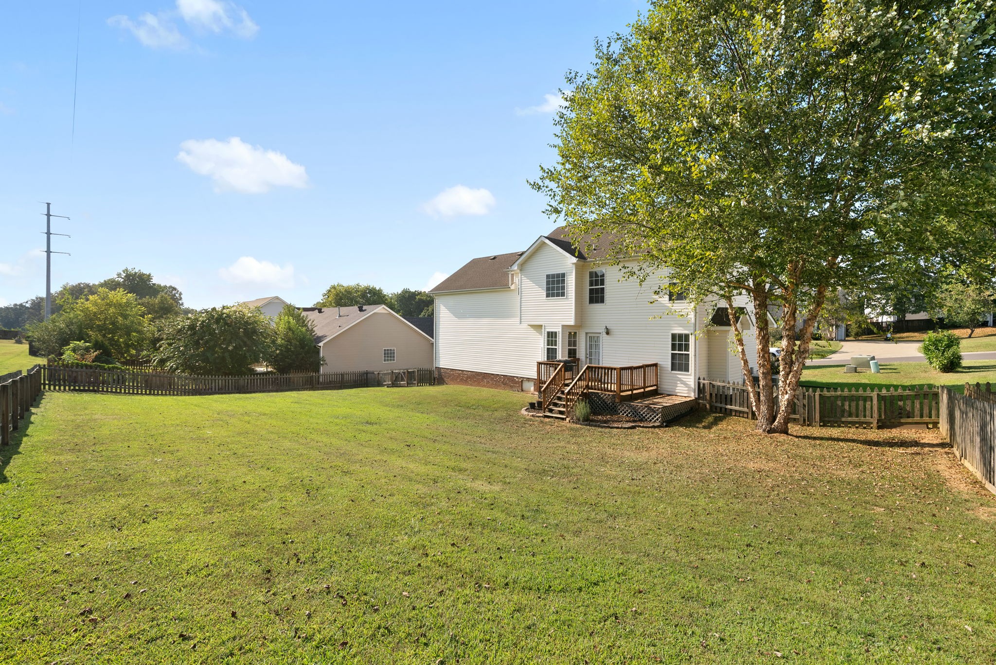 3144 Holly Pt