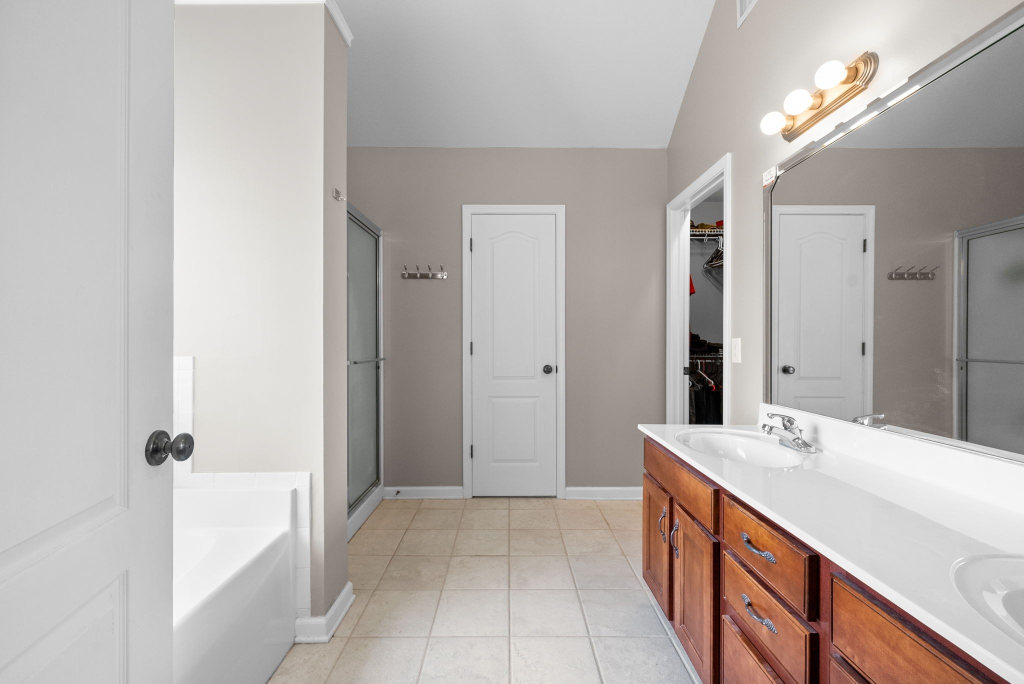 3144 Holly Pt