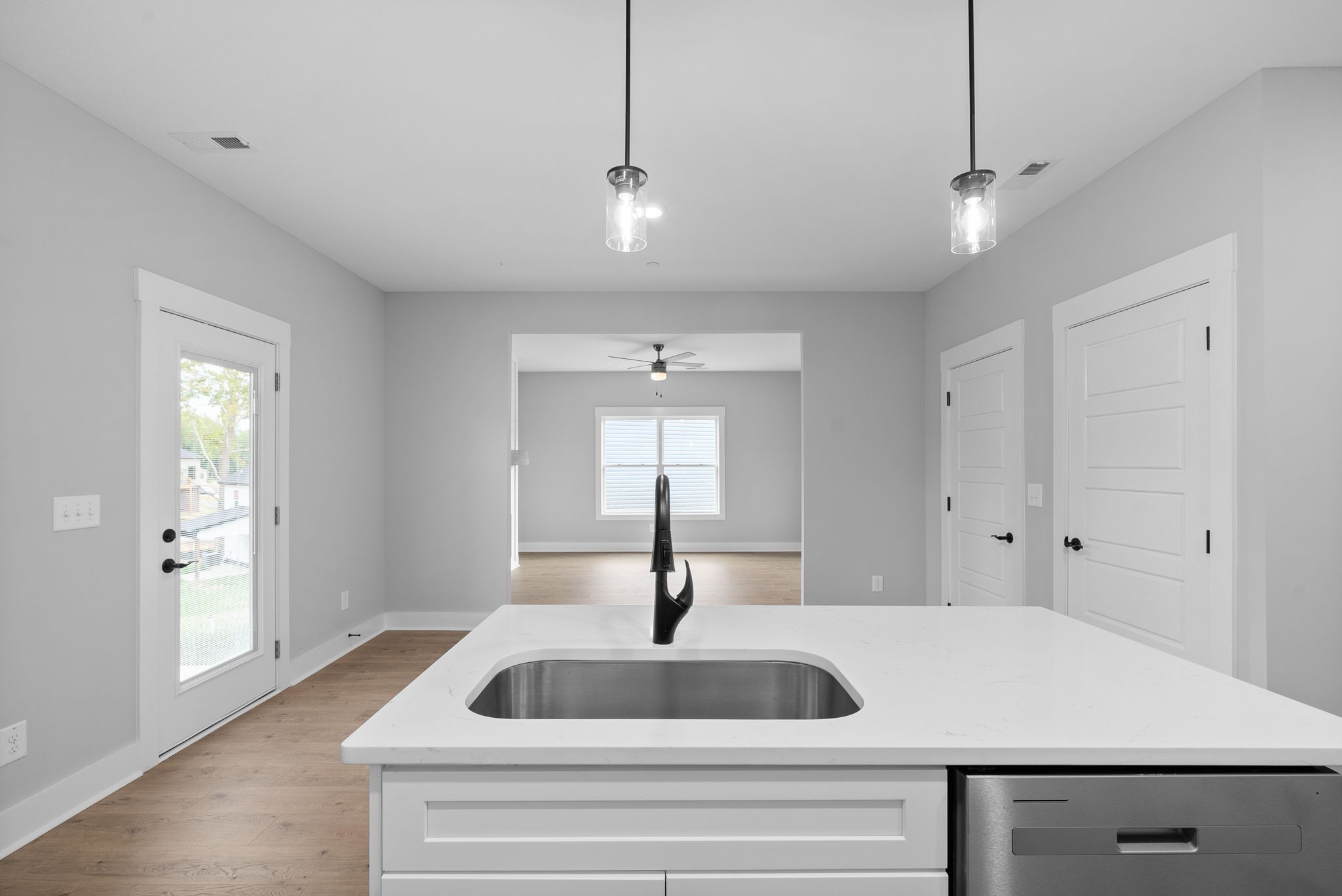 1060 Fox Dr