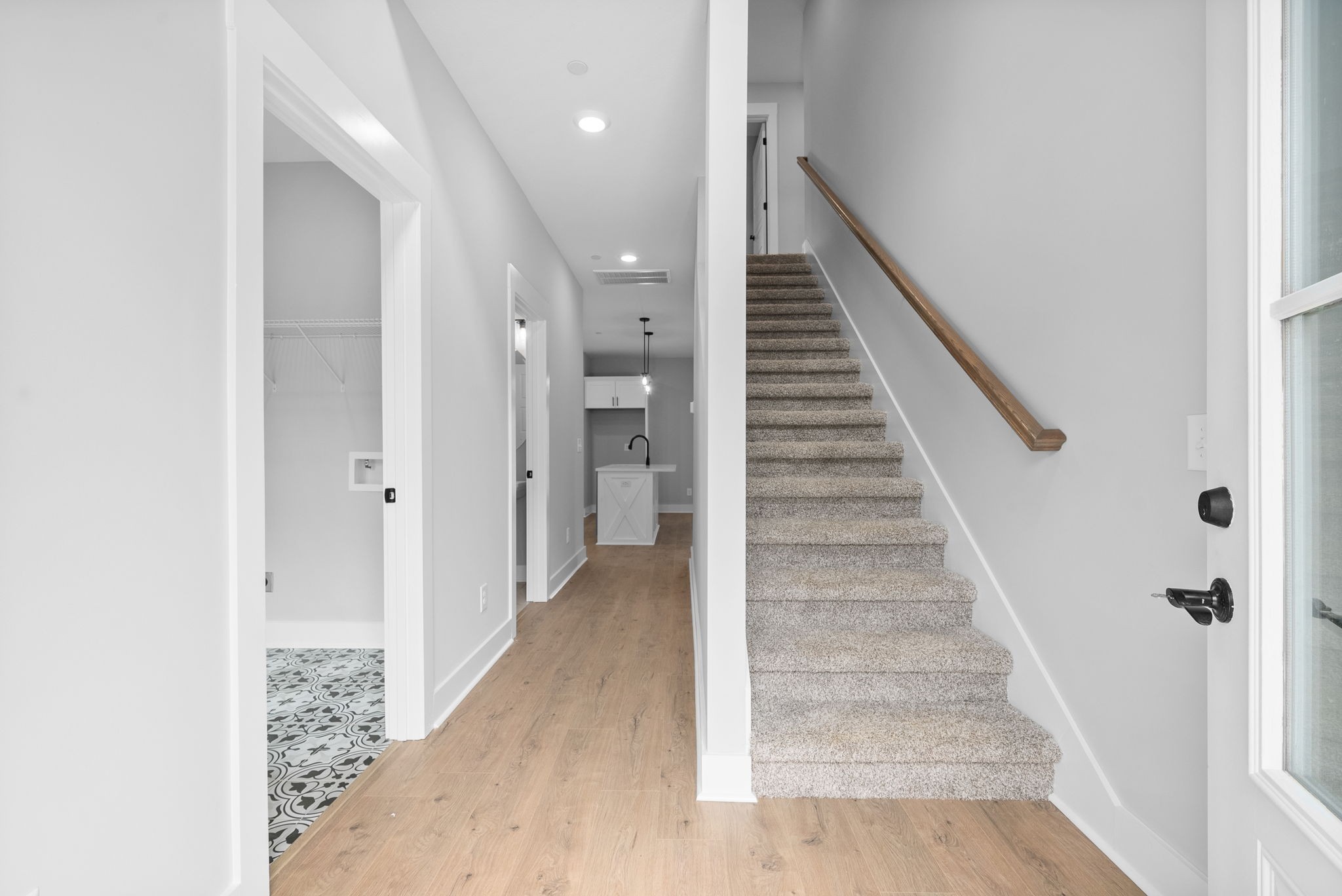 1060 Fox Dr
