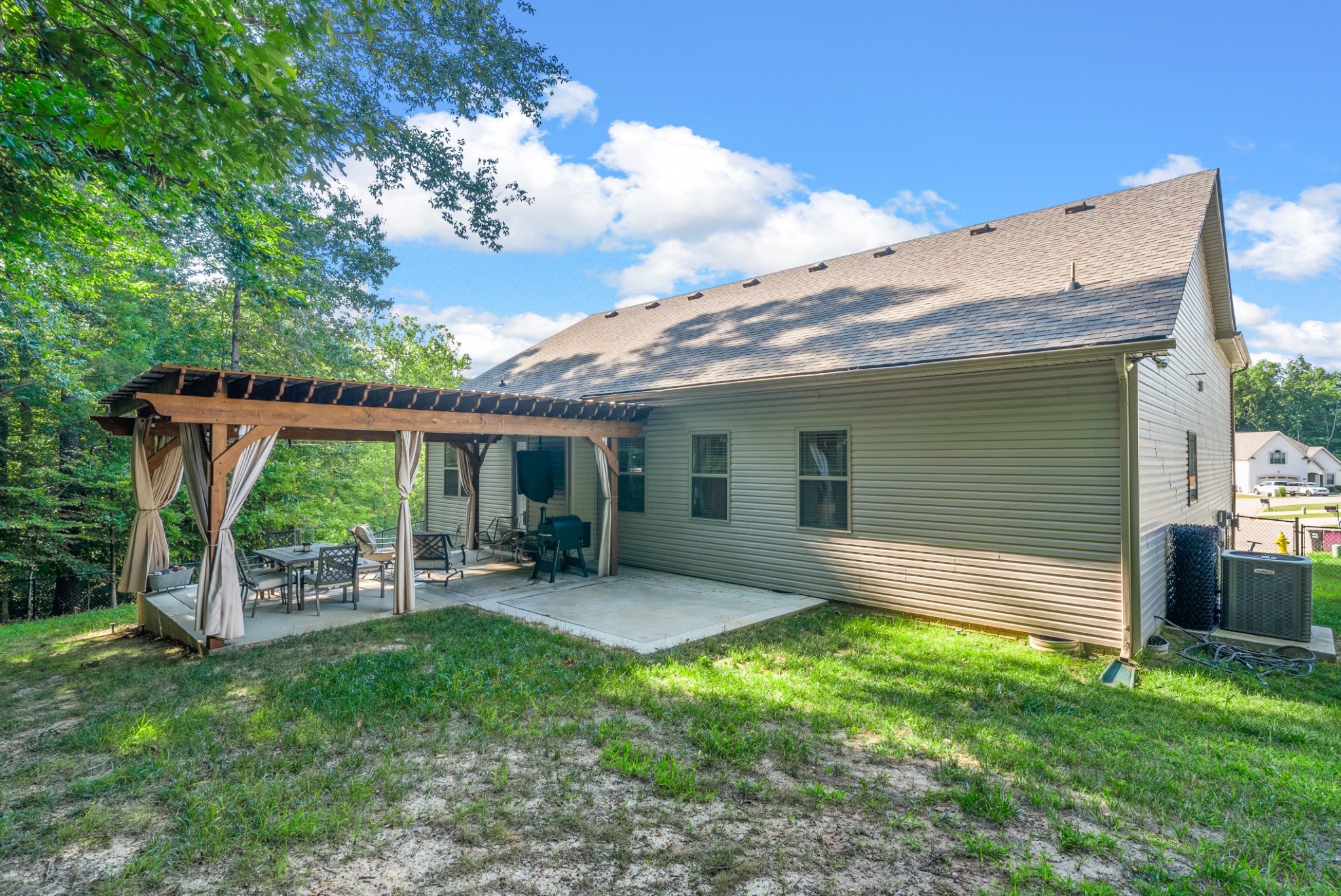 3294 Dabney Ln