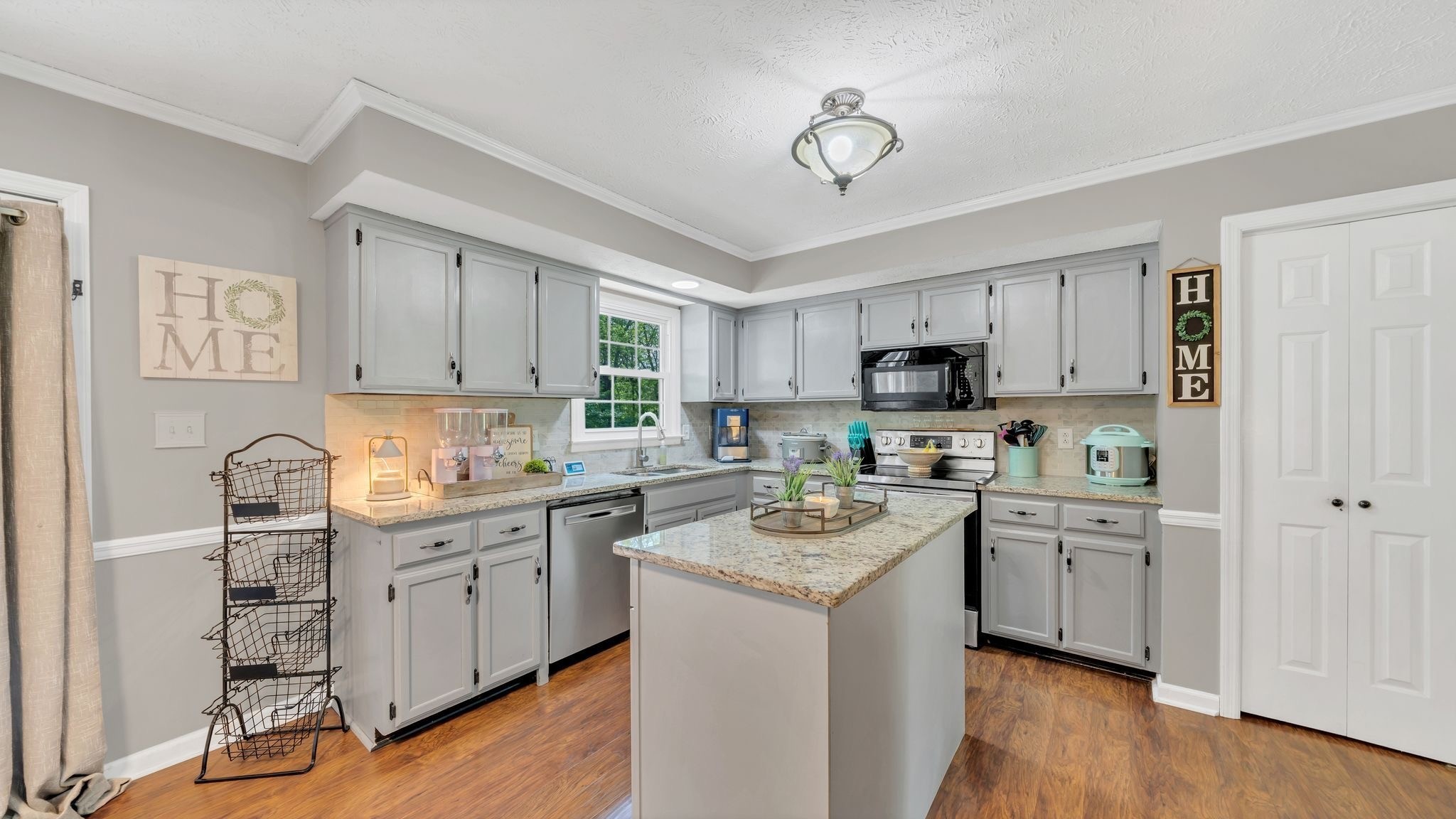 404 Patricia Dr